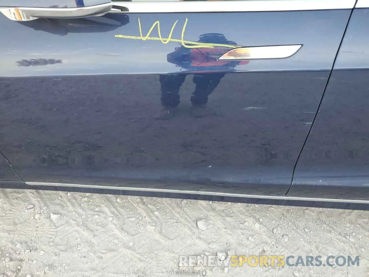 12 Photograph of a damaged car 5YJSA1E24KF330153 TESLA MODEL S 2019