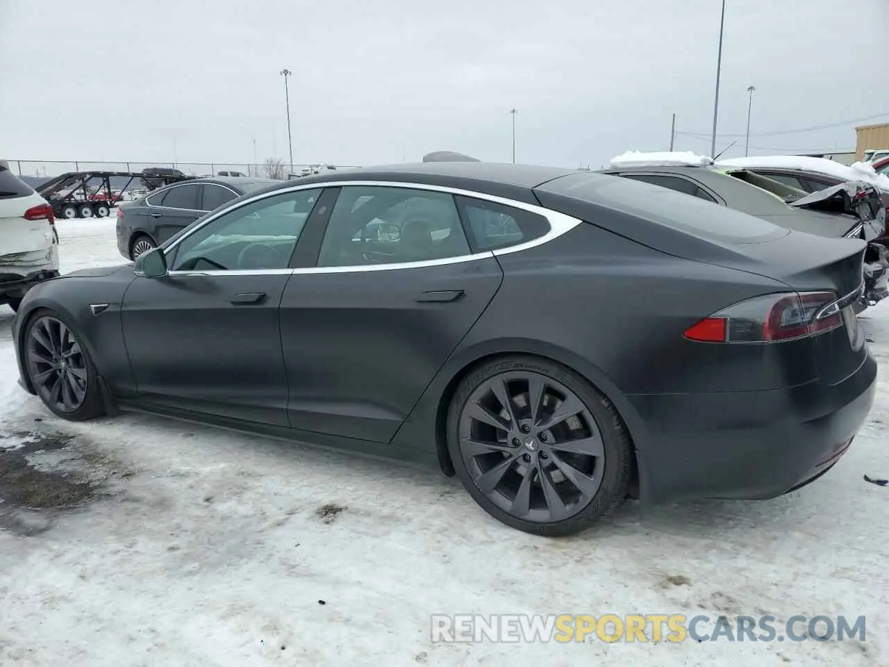 2 Photograph of a damaged car 5YJSA1E24KF338656 TESLA MODEL S 2019
