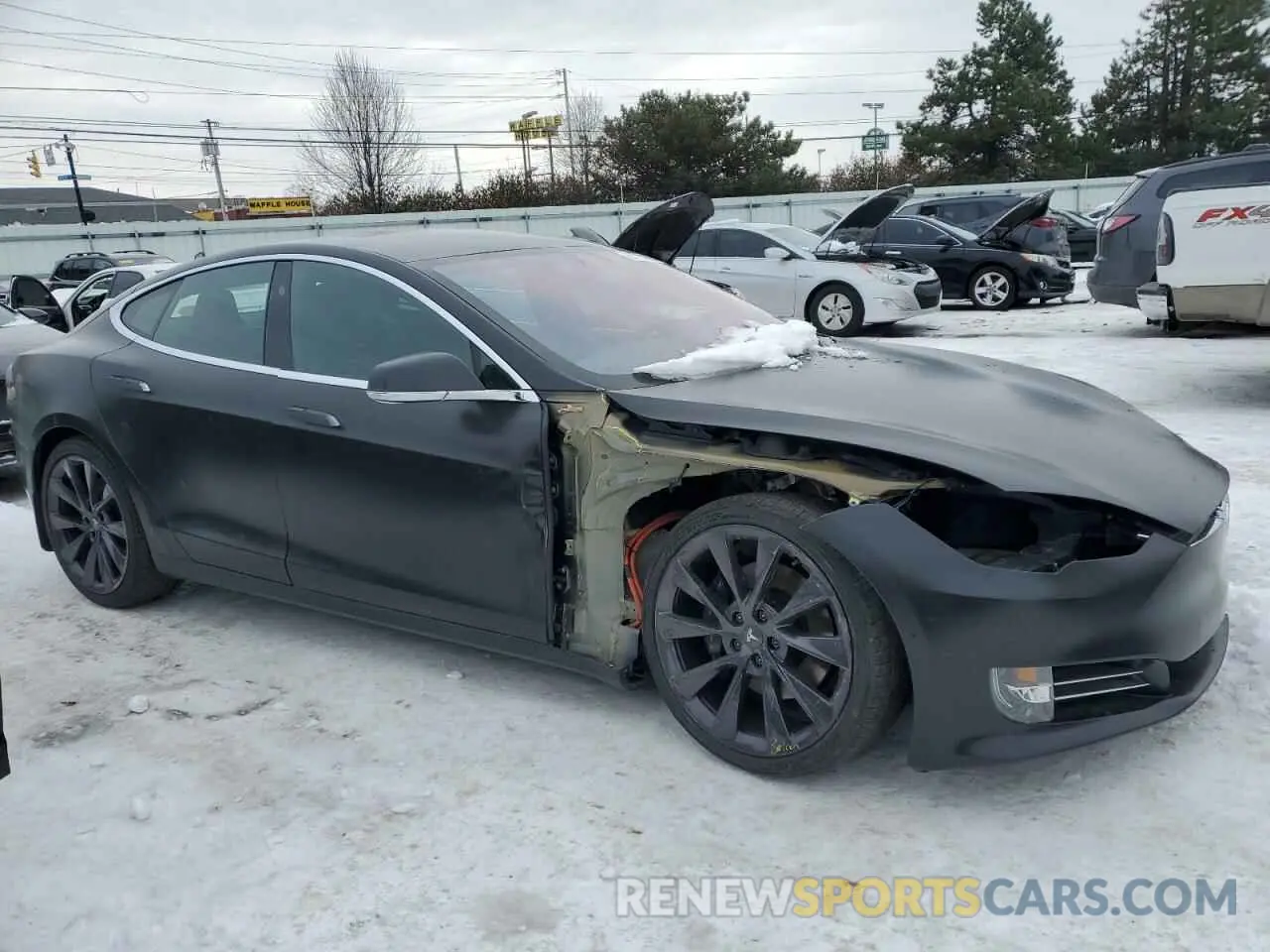 4 Photograph of a damaged car 5YJSA1E24KF338656 TESLA MODEL S 2019