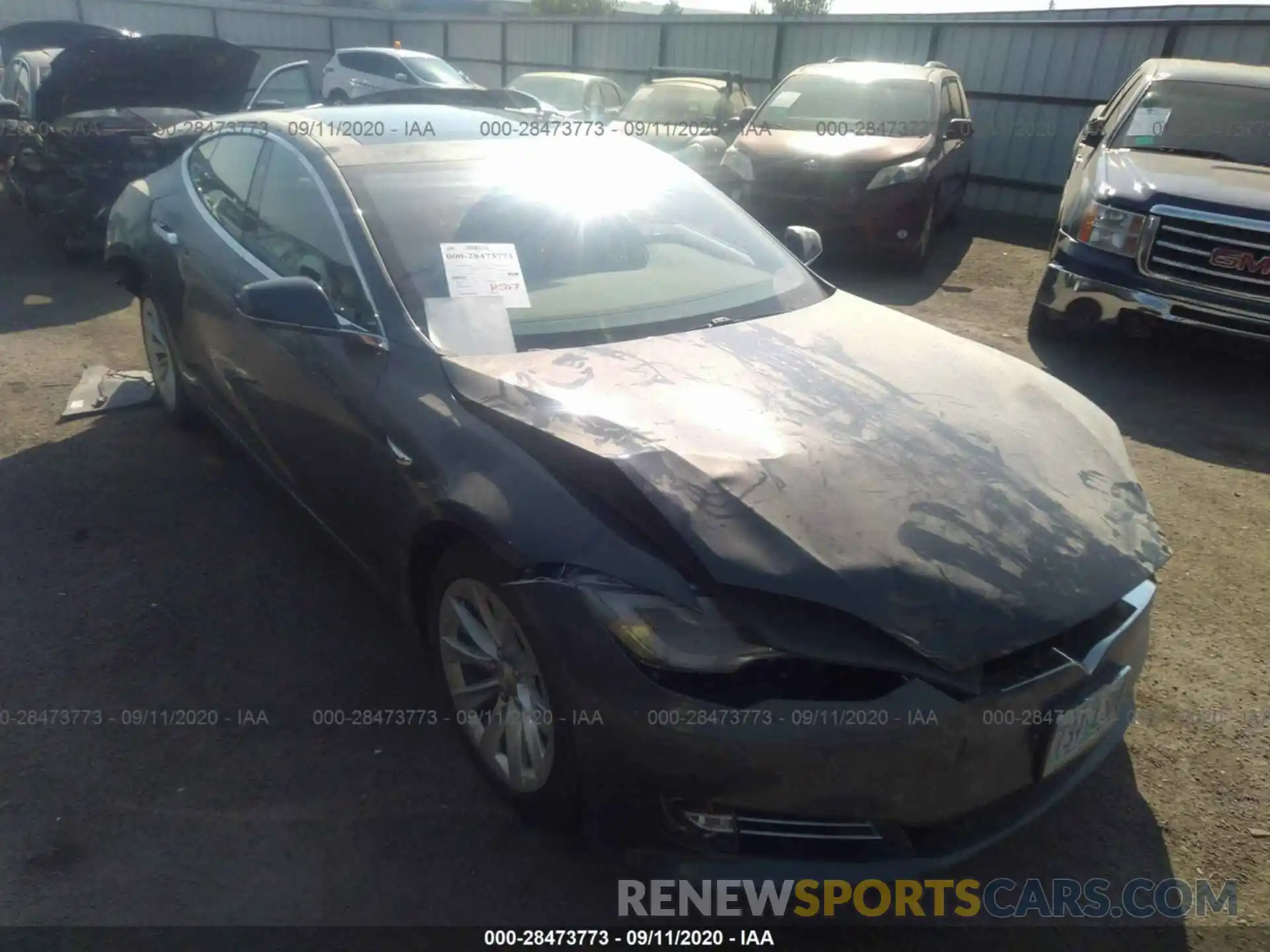 1 Photograph of a damaged car 5YJSA1E25KF302474 TESLA MODEL S 2019