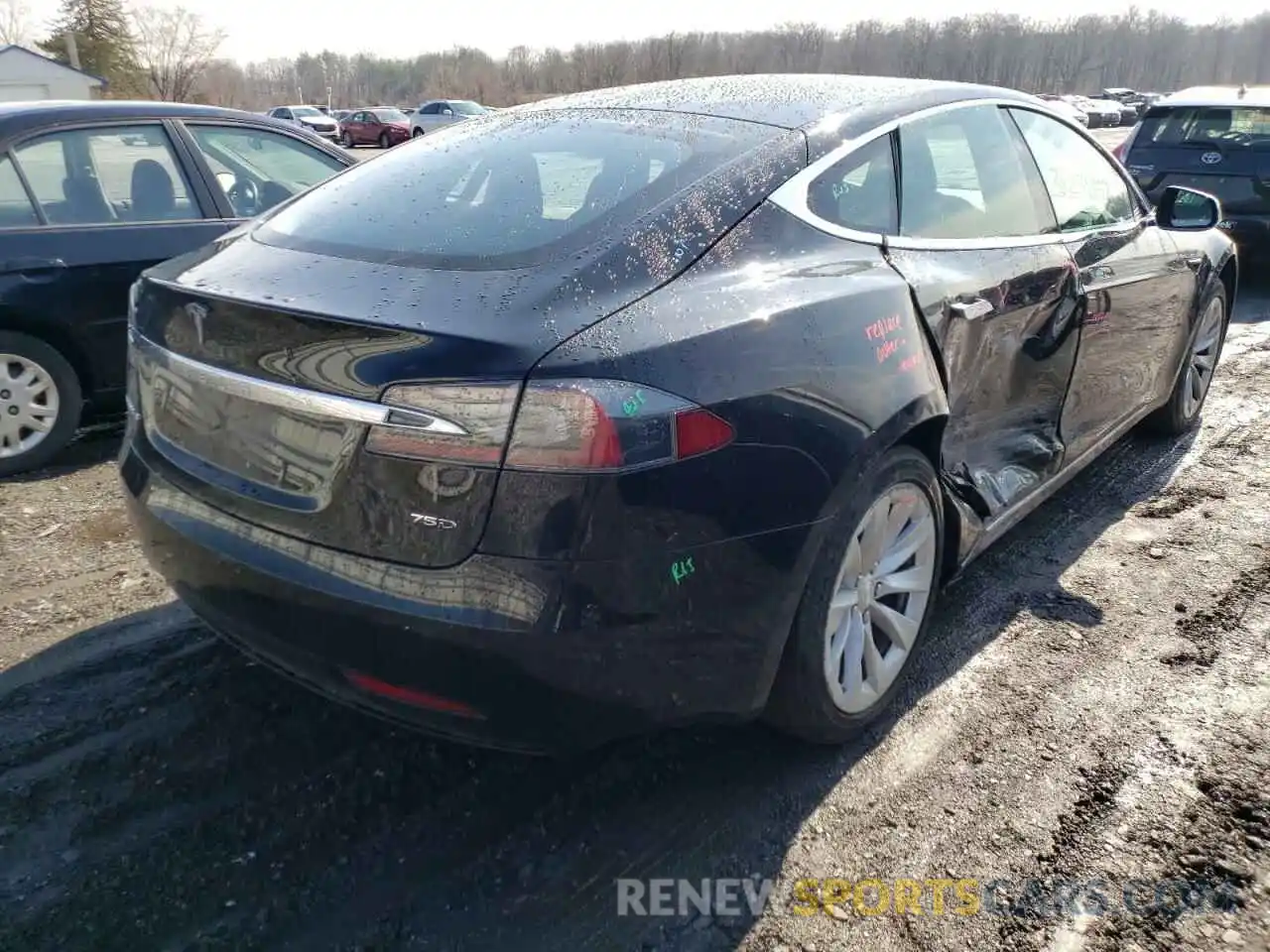 4 Photograph of a damaged car 5YJSA1E26KF299830 TESLA MODEL S 2019