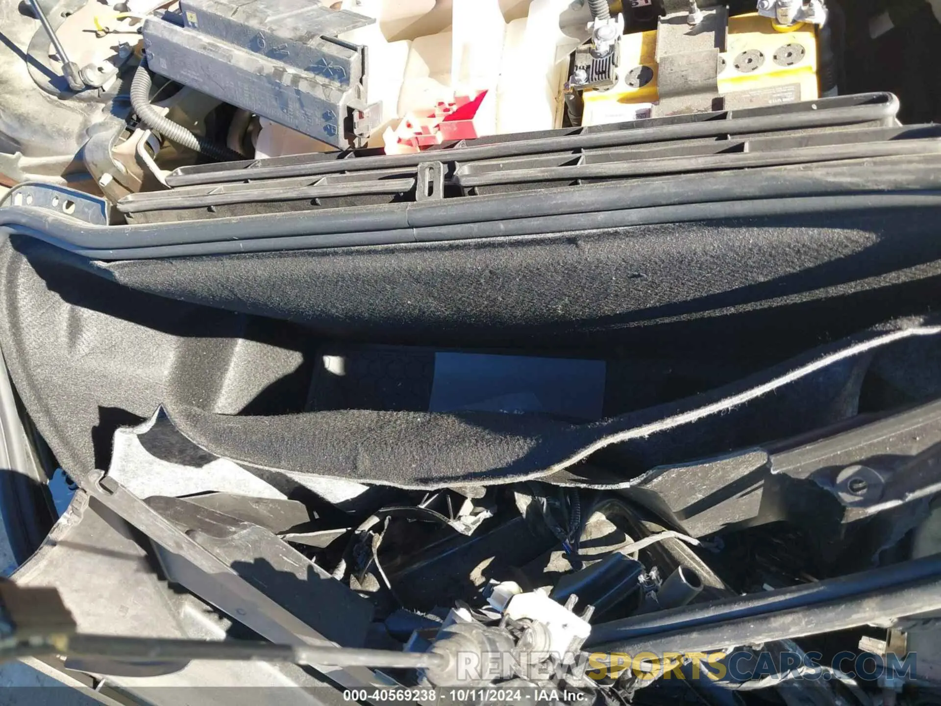 10 Photograph of a damaged car 5YJSA1E27KF344841 TESLA MODEL S 2019