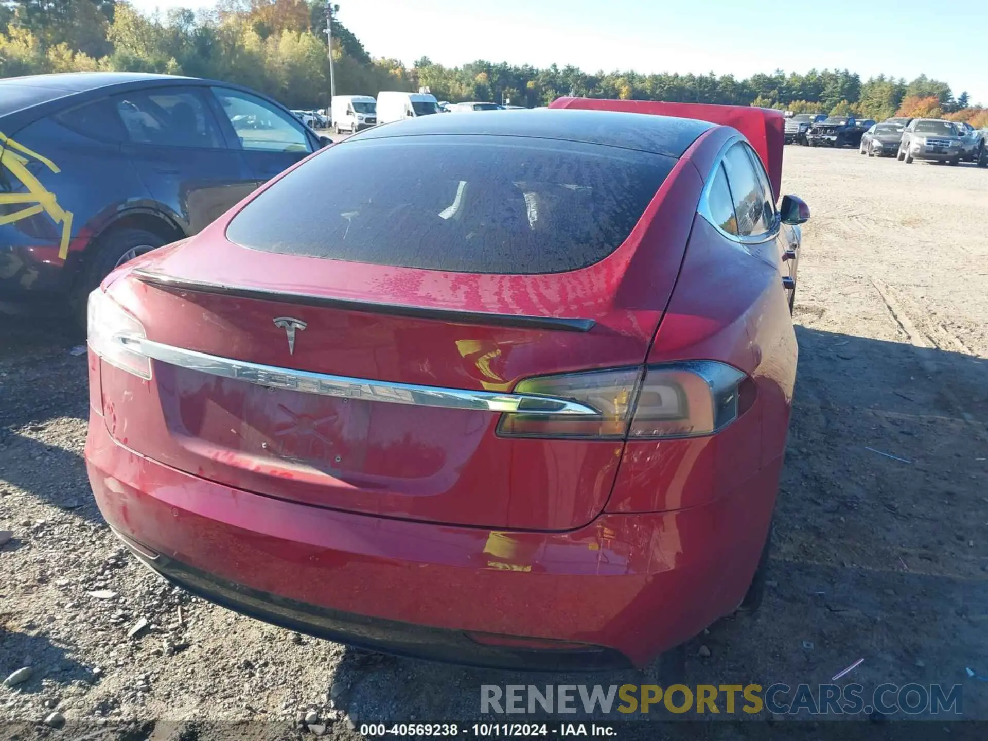 4 Photograph of a damaged car 5YJSA1E27KF344841 TESLA MODEL S 2019