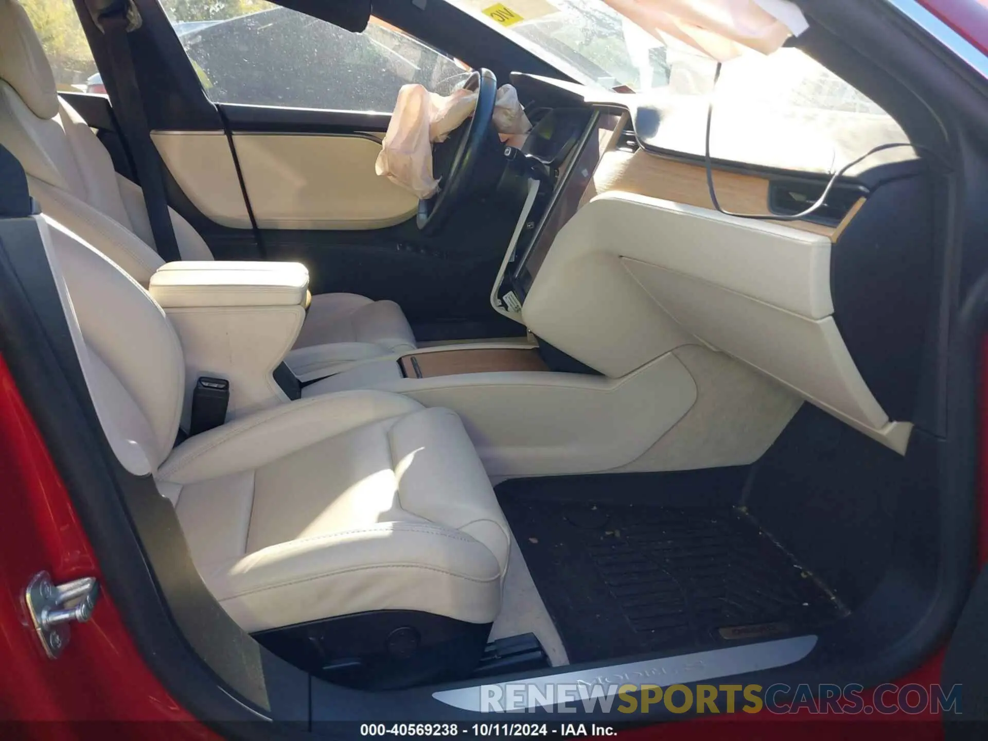 5 Photograph of a damaged car 5YJSA1E27KF344841 TESLA MODEL S 2019