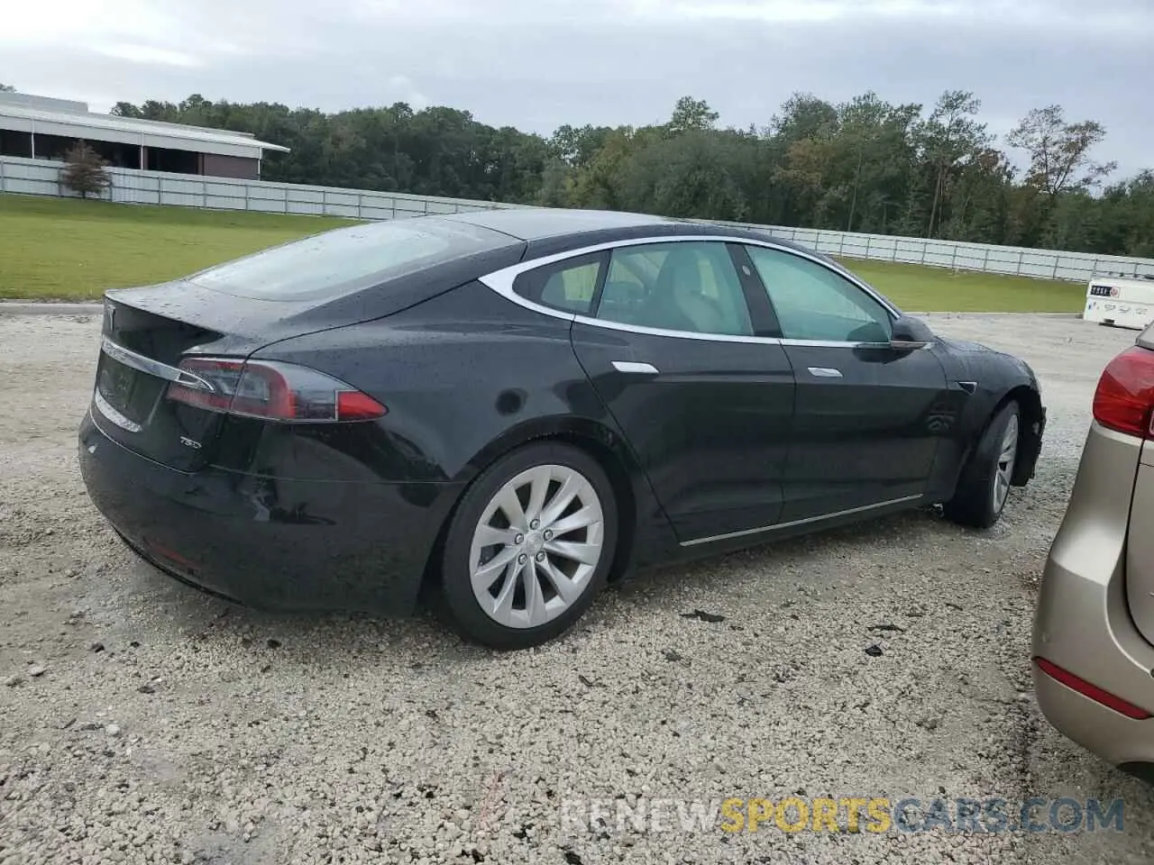 3 Photograph of a damaged car 5YJSA1E28KF299828 TESLA MODEL S 2019