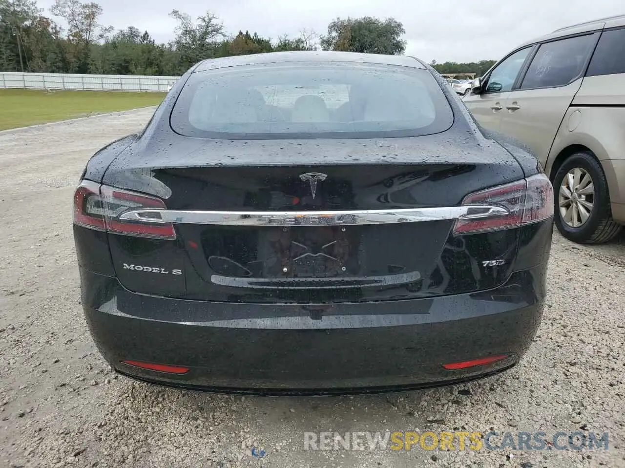 6 Photograph of a damaged car 5YJSA1E28KF299828 TESLA MODEL S 2019