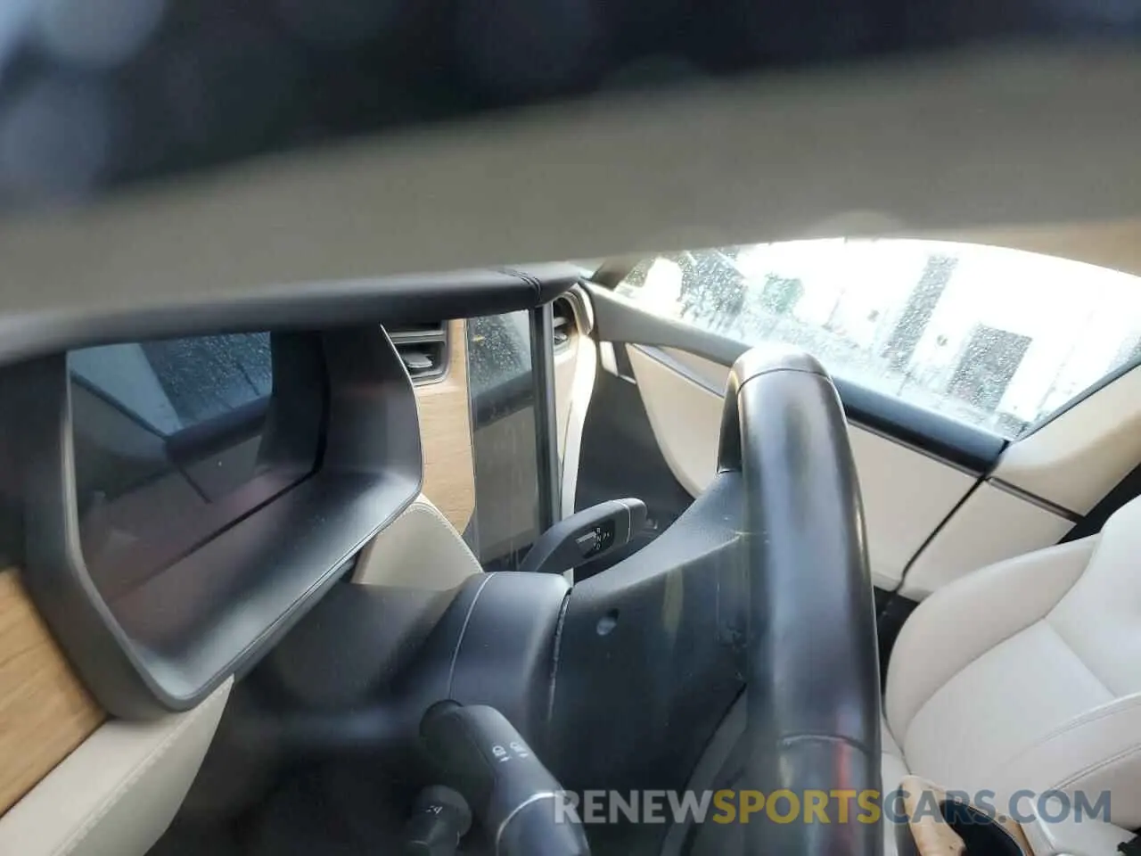 9 Photograph of a damaged car 5YJSA1E28KF299828 TESLA MODEL S 2019