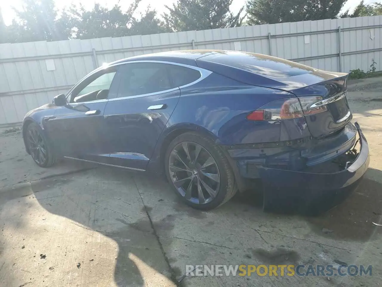 2 Photograph of a damaged car 5YJSA1E28KF330141 TESLA MODEL S 2019