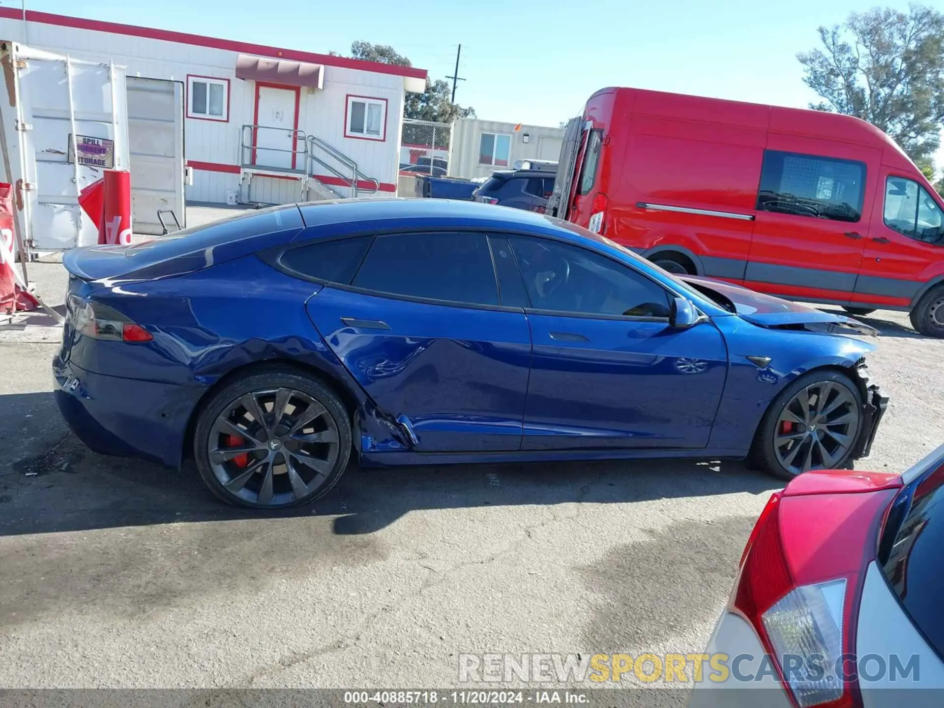 13 Photograph of a damaged car 5YJSA1E28KF335016 TESLA MODEL S 2019