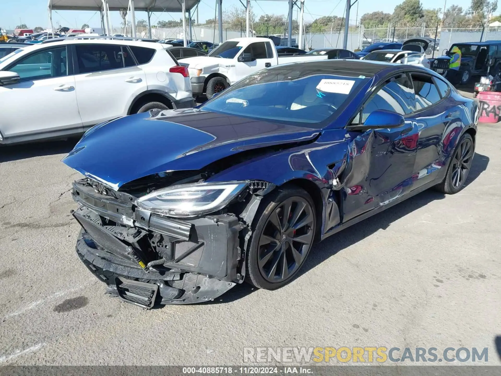 2 Photograph of a damaged car 5YJSA1E28KF335016 TESLA MODEL S 2019
