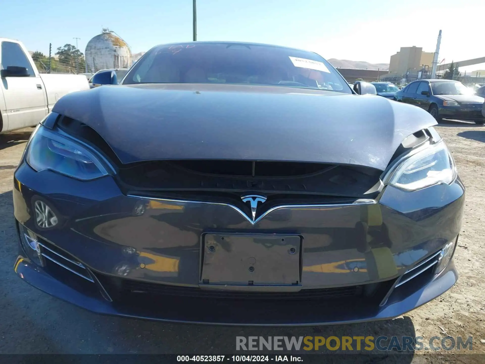 12 Photograph of a damaged car 5YJSA1E28KF335033 TESLA MODEL S 2019