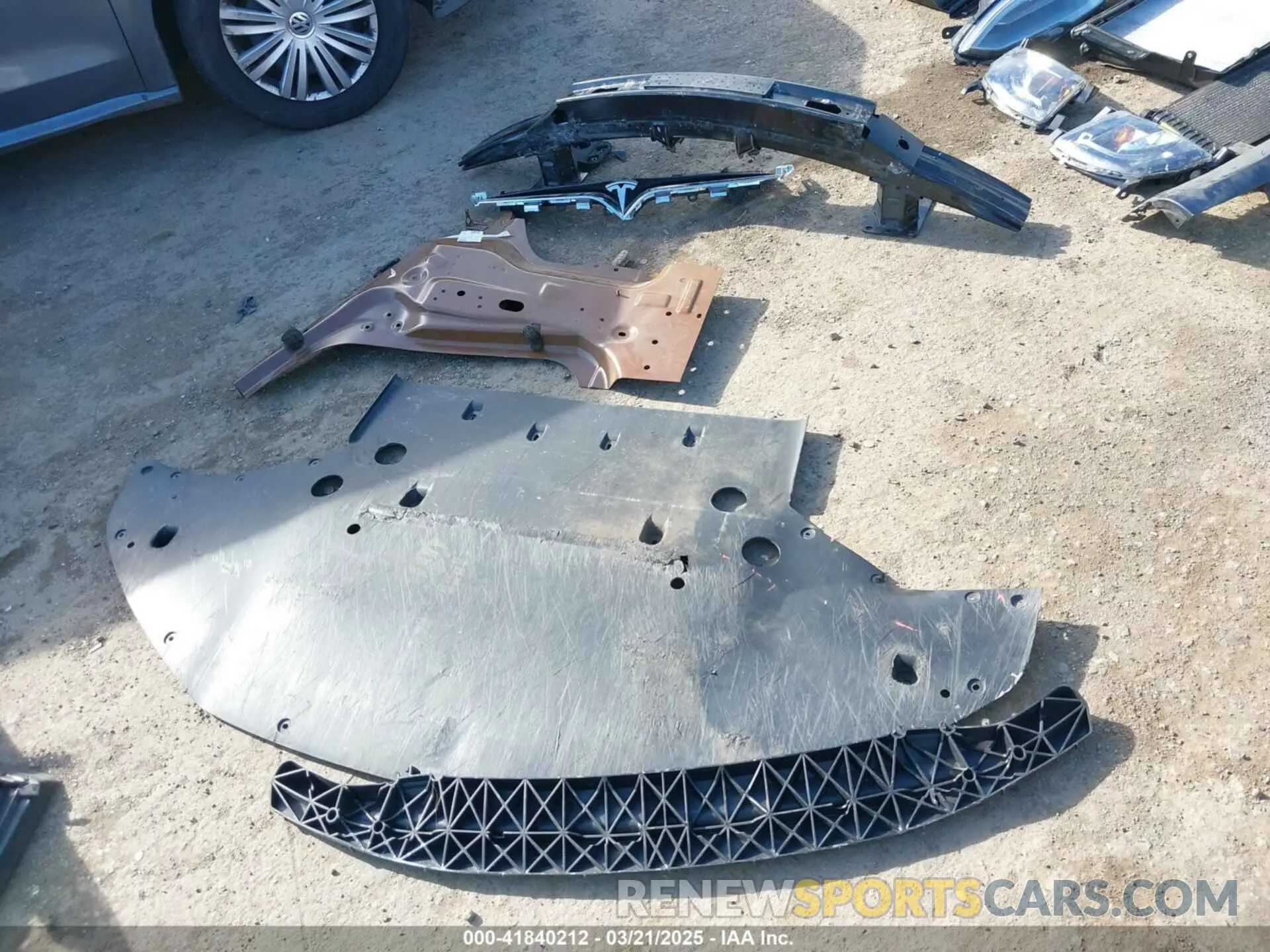 20 Photograph of a damaged car 5YJSA1E29KF348051 TESLA MODEL S 2019