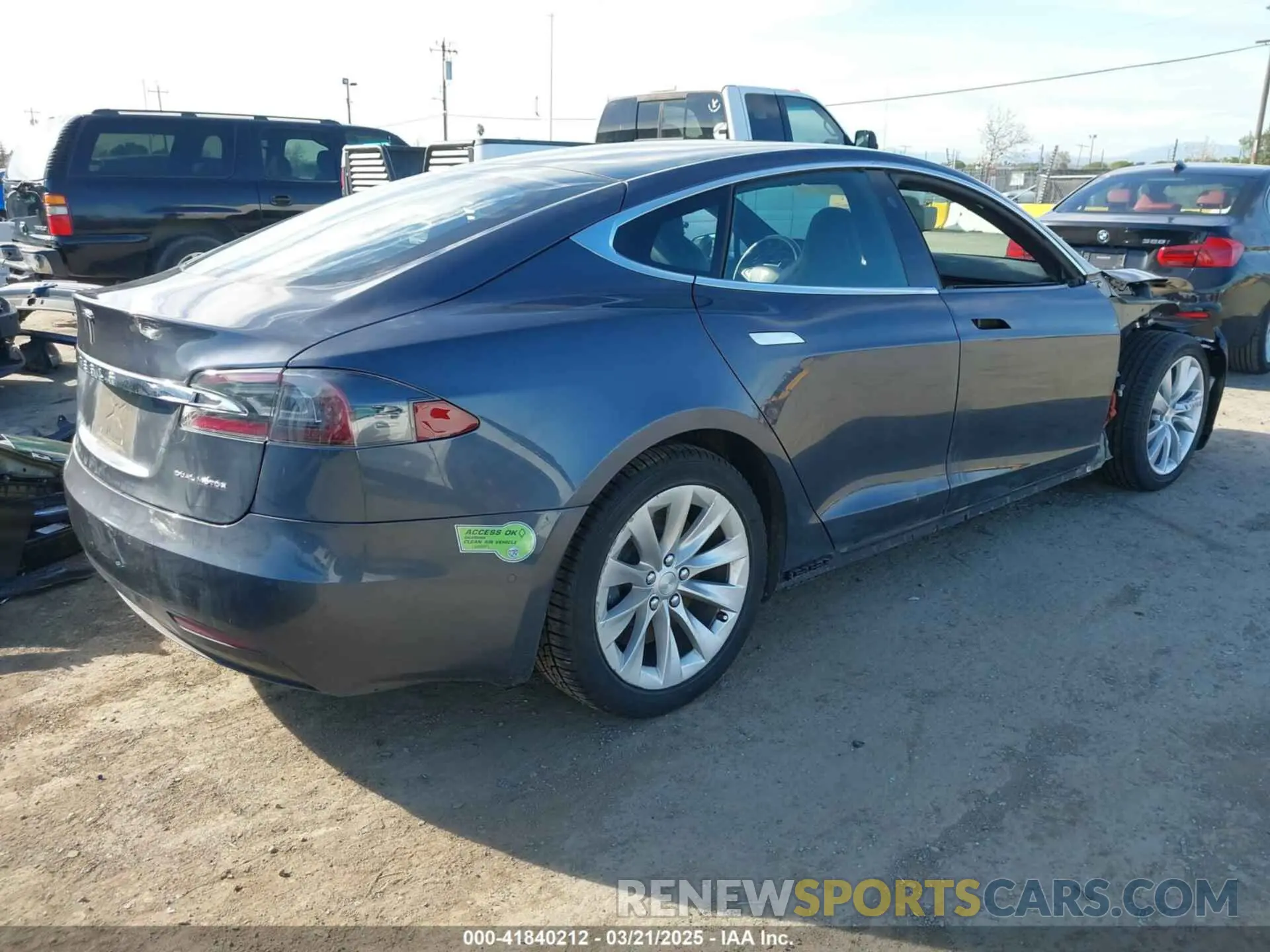 4 Photograph of a damaged car 5YJSA1E29KF348051 TESLA MODEL S 2019