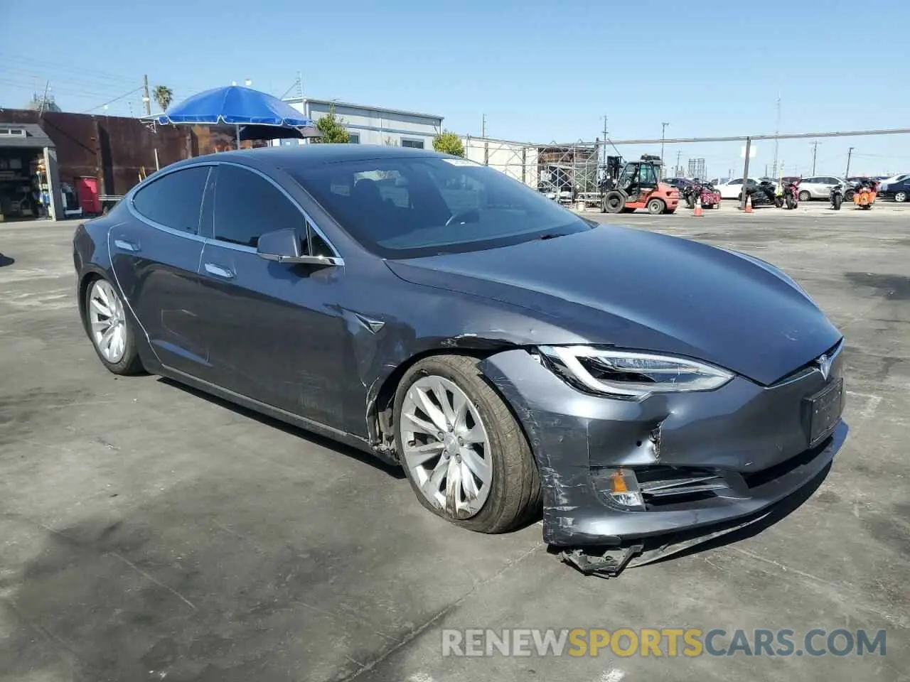 4 Photograph of a damaged car 5YJSA1E2XKF305595 TESLA MODEL S 2019