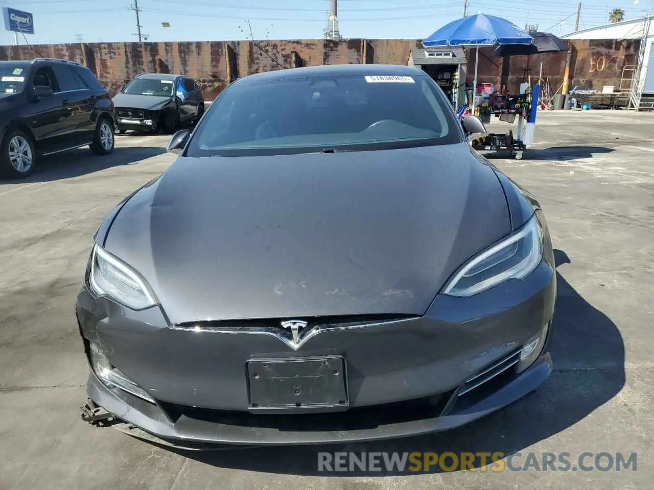 5 Photograph of a damaged car 5YJSA1E2XKF305595 TESLA MODEL S 2019