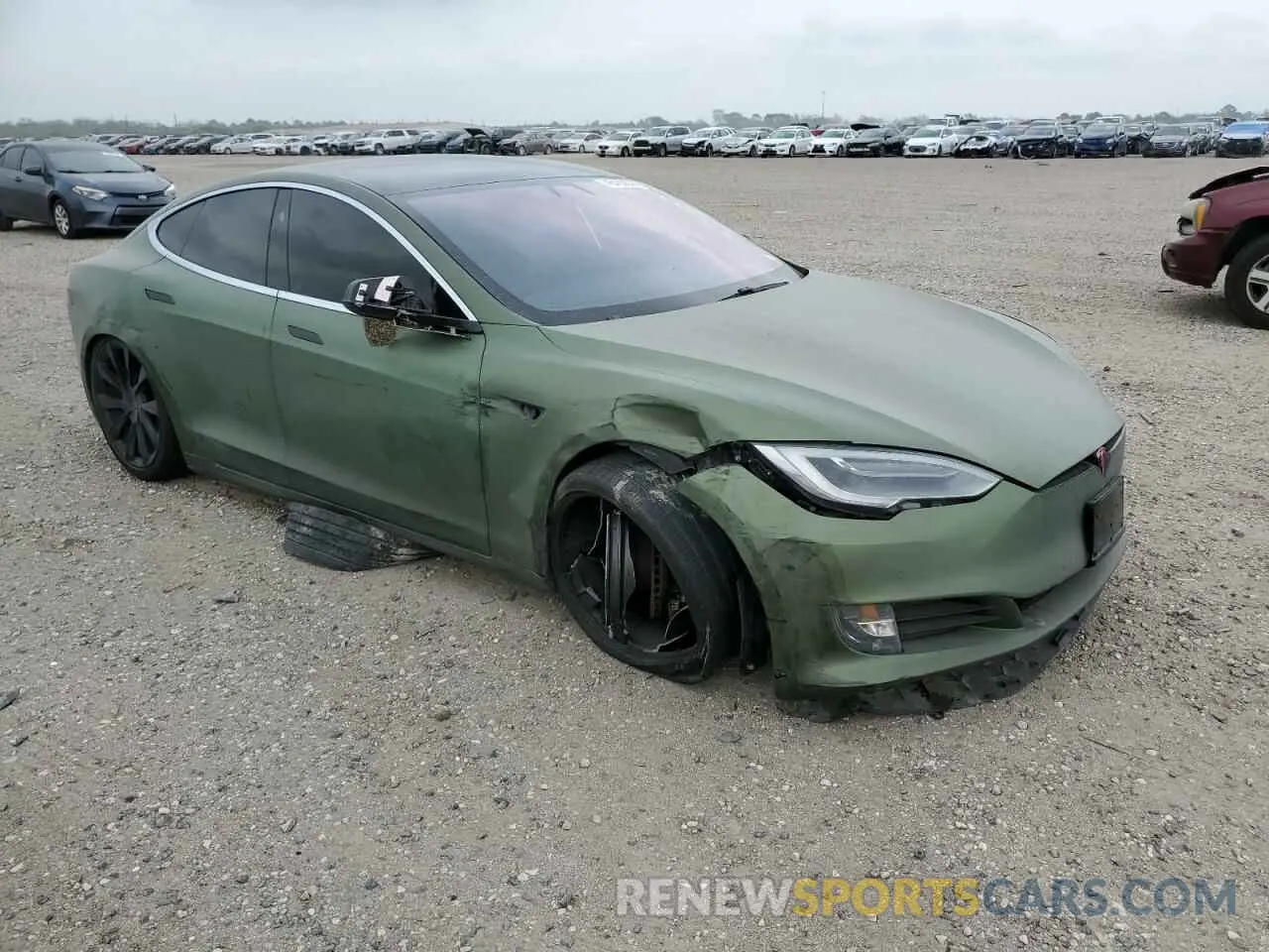 4 Photograph of a damaged car 5YJSA1E41KF306376 TESLA MODEL S 2019