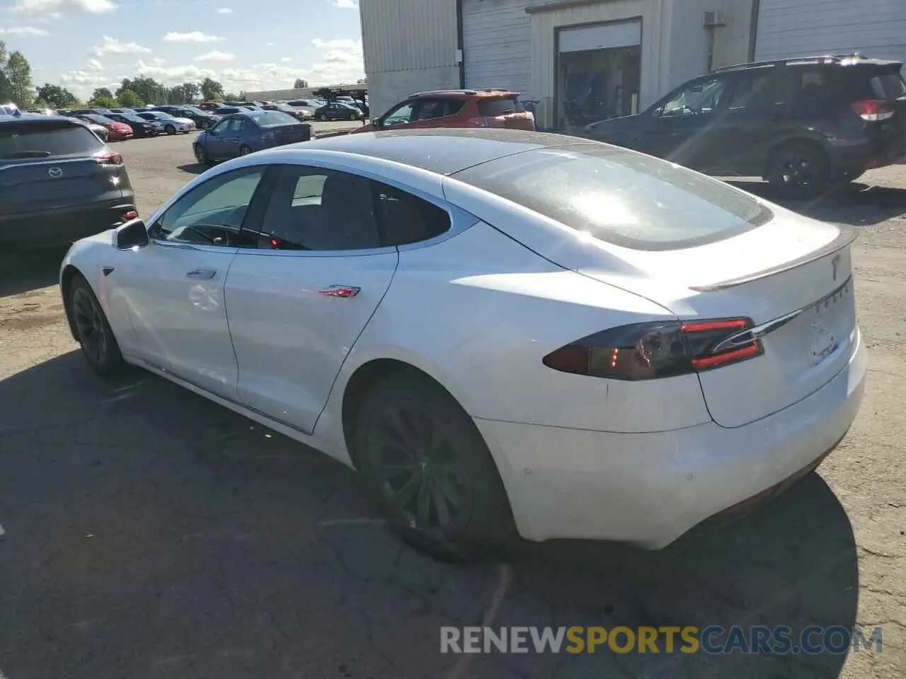2 Photograph of a damaged car 5YJSA1E41KF330631 TESLA MODEL S 2019