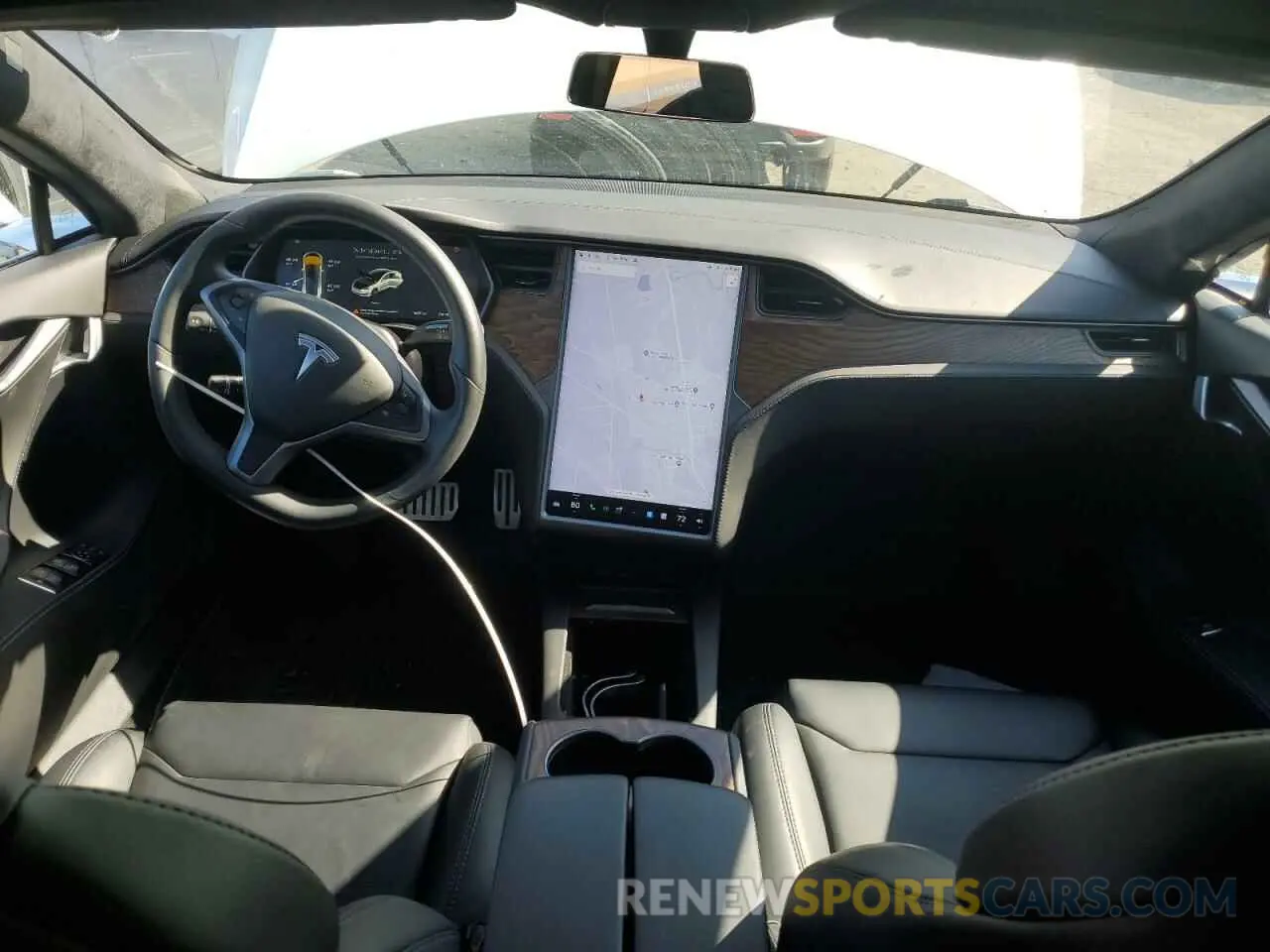 8 Photograph of a damaged car 5YJSA1E41KF330631 TESLA MODEL S 2019