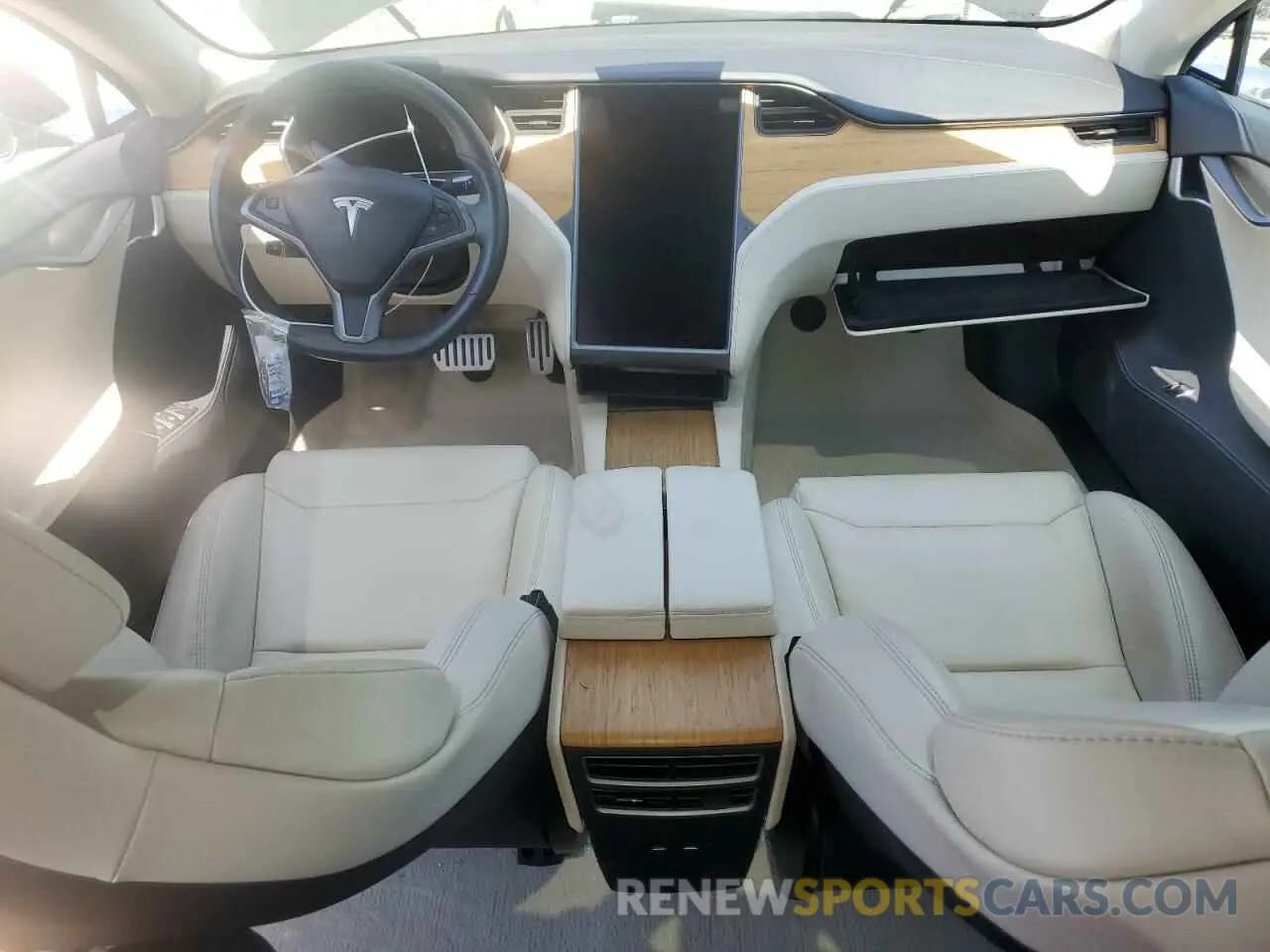 8 Photograph of a damaged car 5YJSA1E42KF331240 TESLA MODEL S 2019