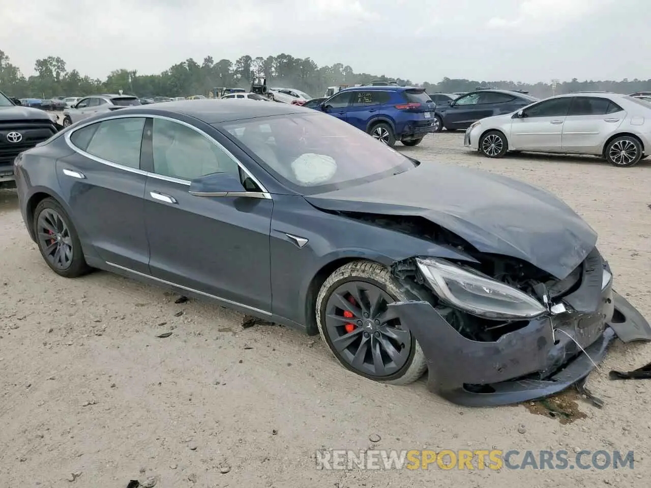 4 Photograph of a damaged car 5YJSA1E44KF349058 TESLA MODEL S 2019