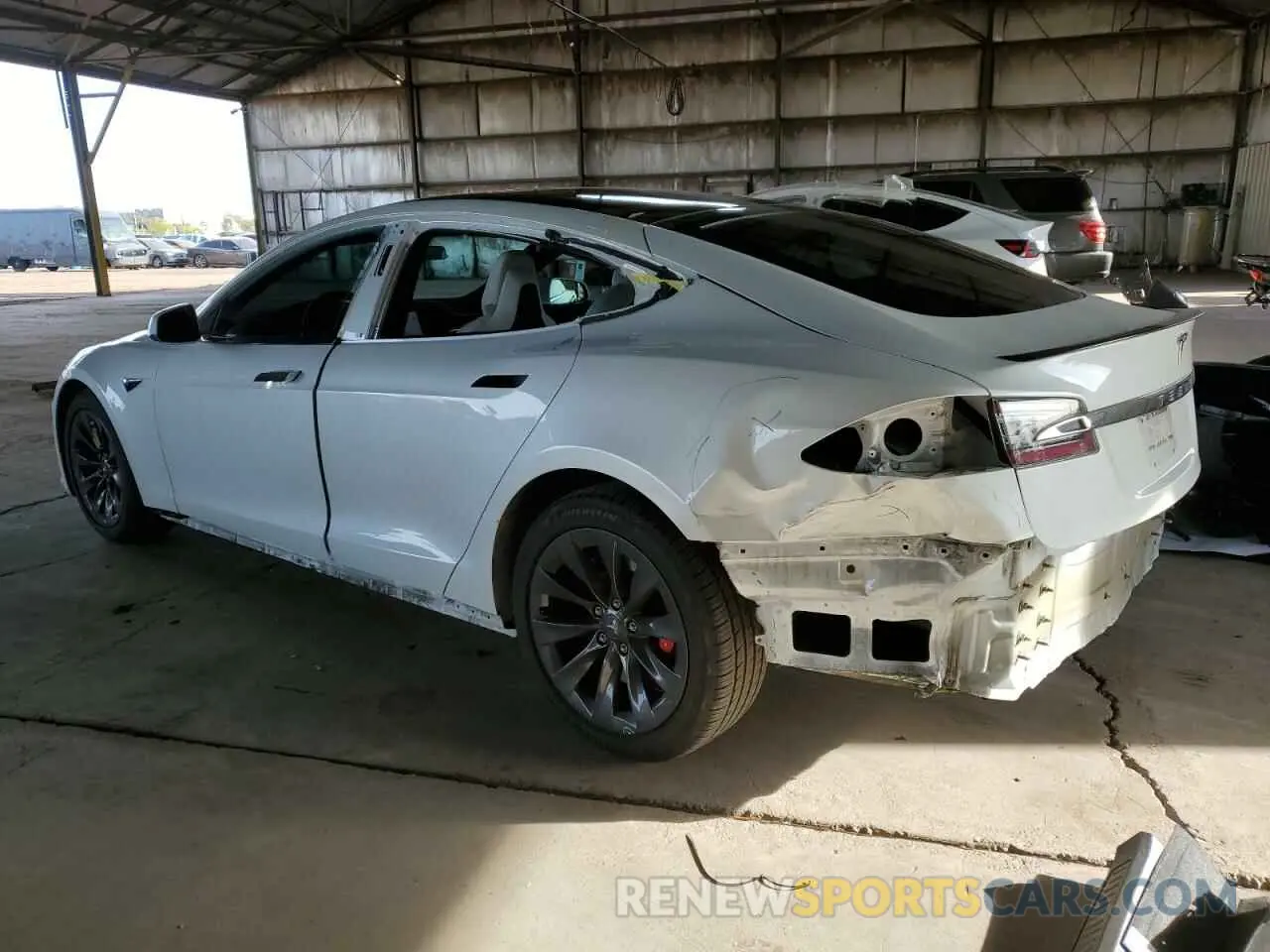 2 Photograph of a damaged car 5YJSA1E45KF330633 TESLA MODEL S 2019