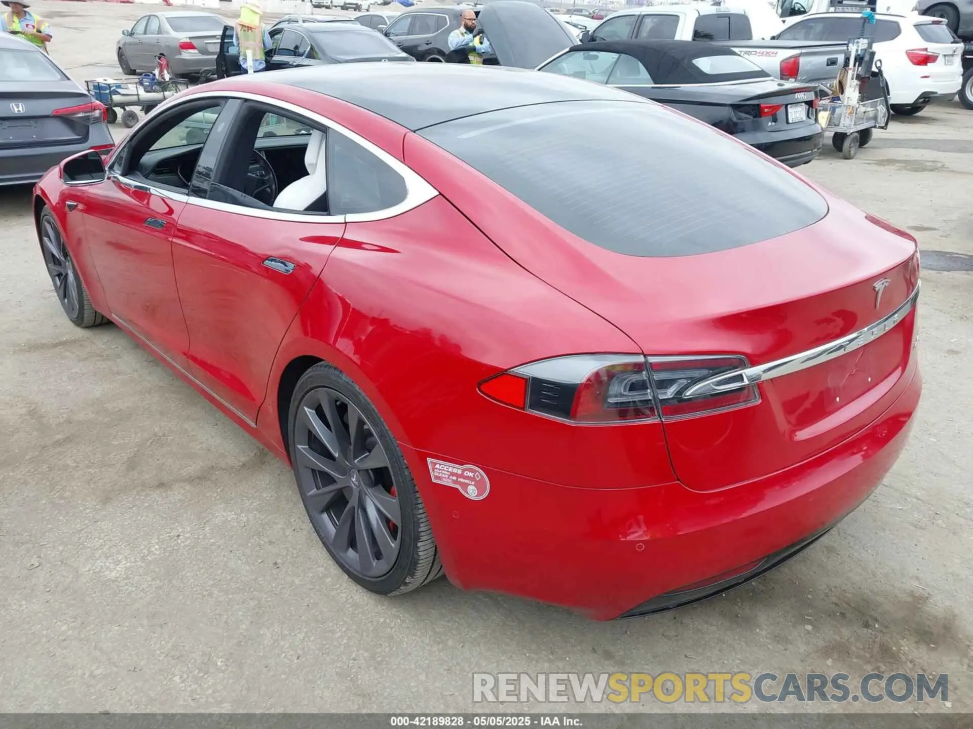 3 Photograph of a damaged car 5YJSA1E46KF332066 TESLA MODEL S 2019