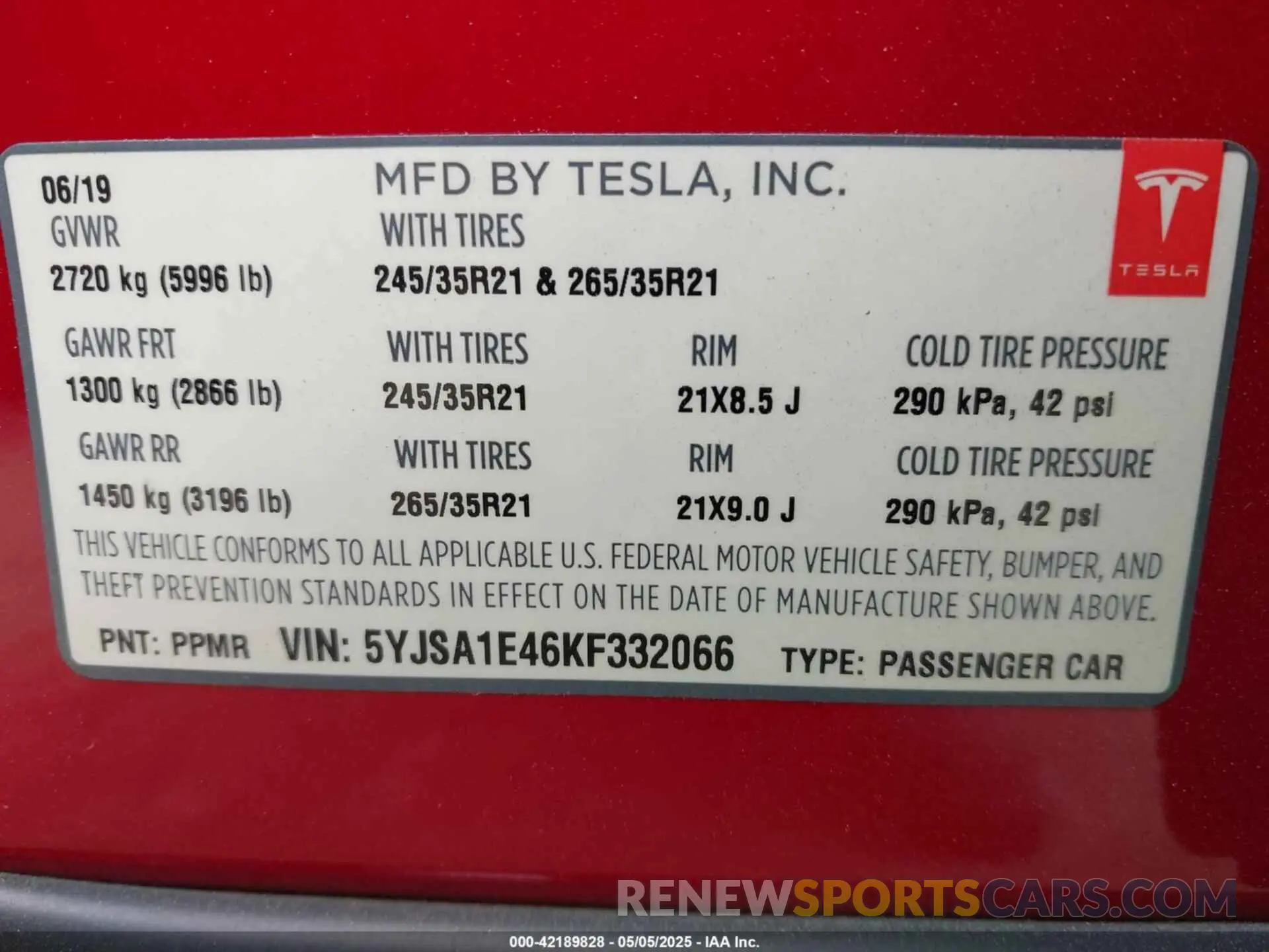 9 Photograph of a damaged car 5YJSA1E46KF332066 TESLA MODEL S 2019