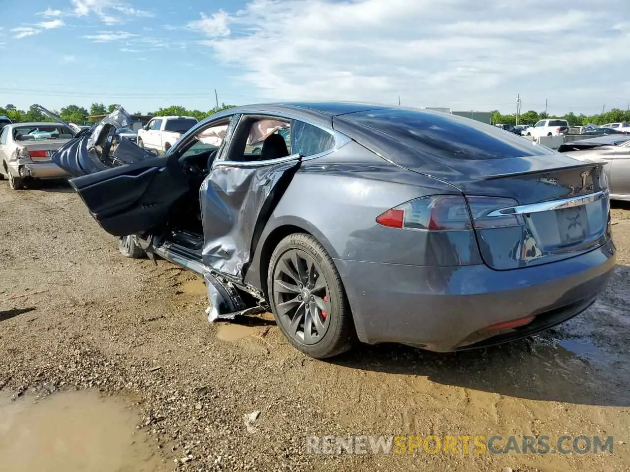 2 Photograph of a damaged car 5YJSA1E47KF341410 TESLA MODEL S 2019