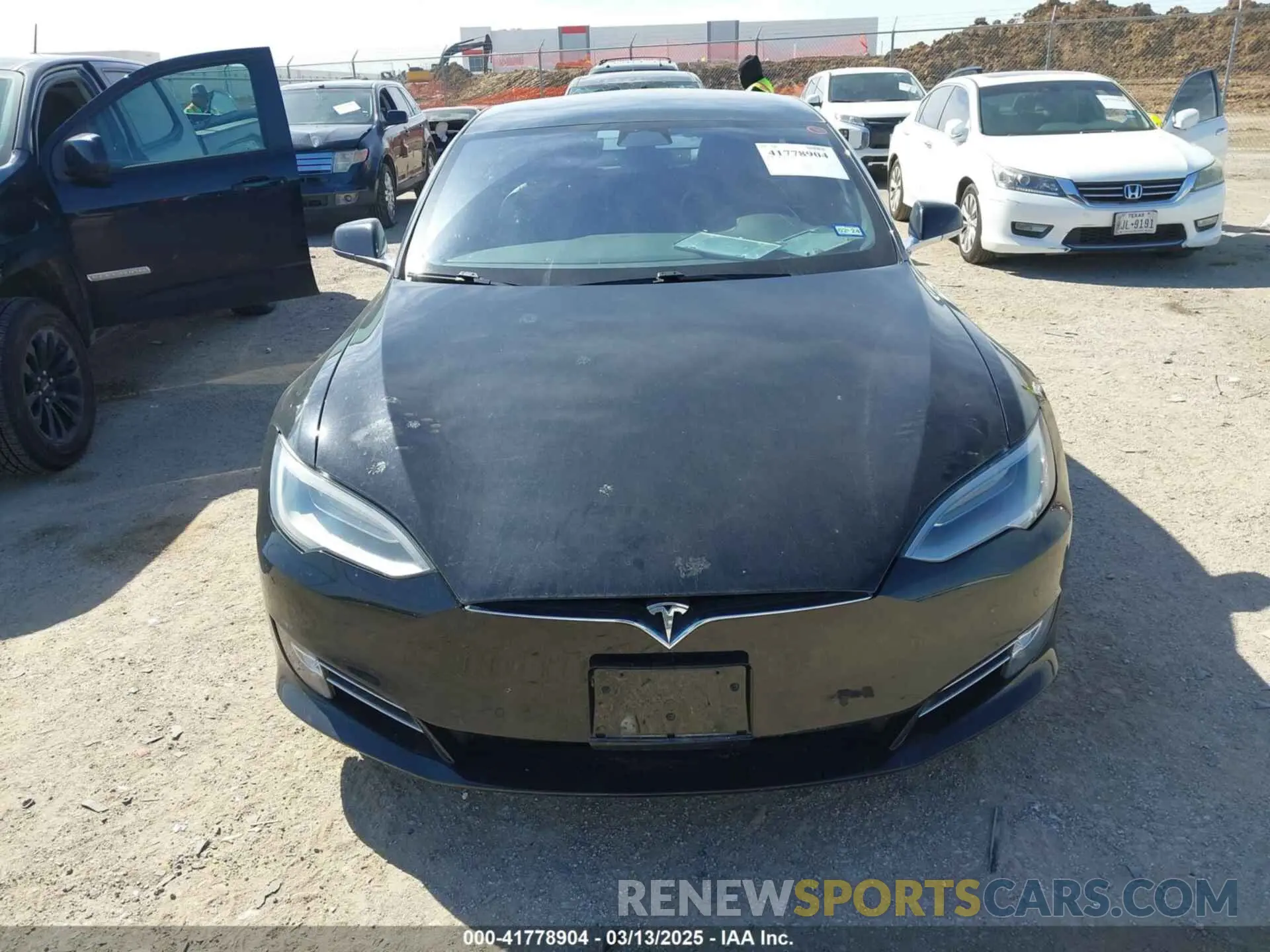 12 Photograph of a damaged car 5YJSA1E49KF338914 TESLA MODEL S 2019