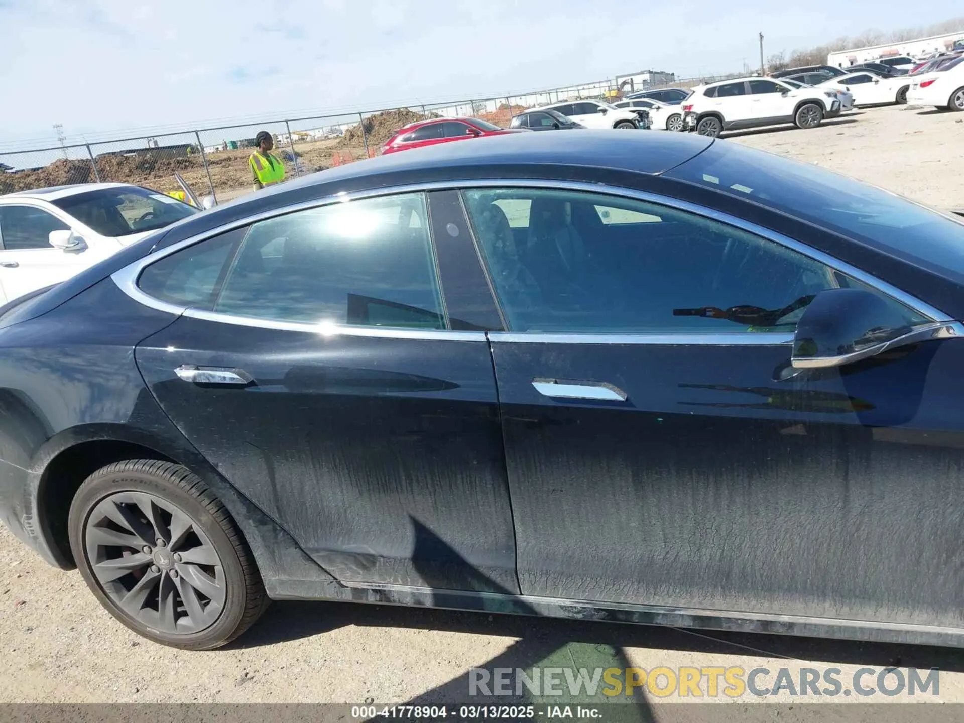 13 Photograph of a damaged car 5YJSA1E49KF338914 TESLA MODEL S 2019