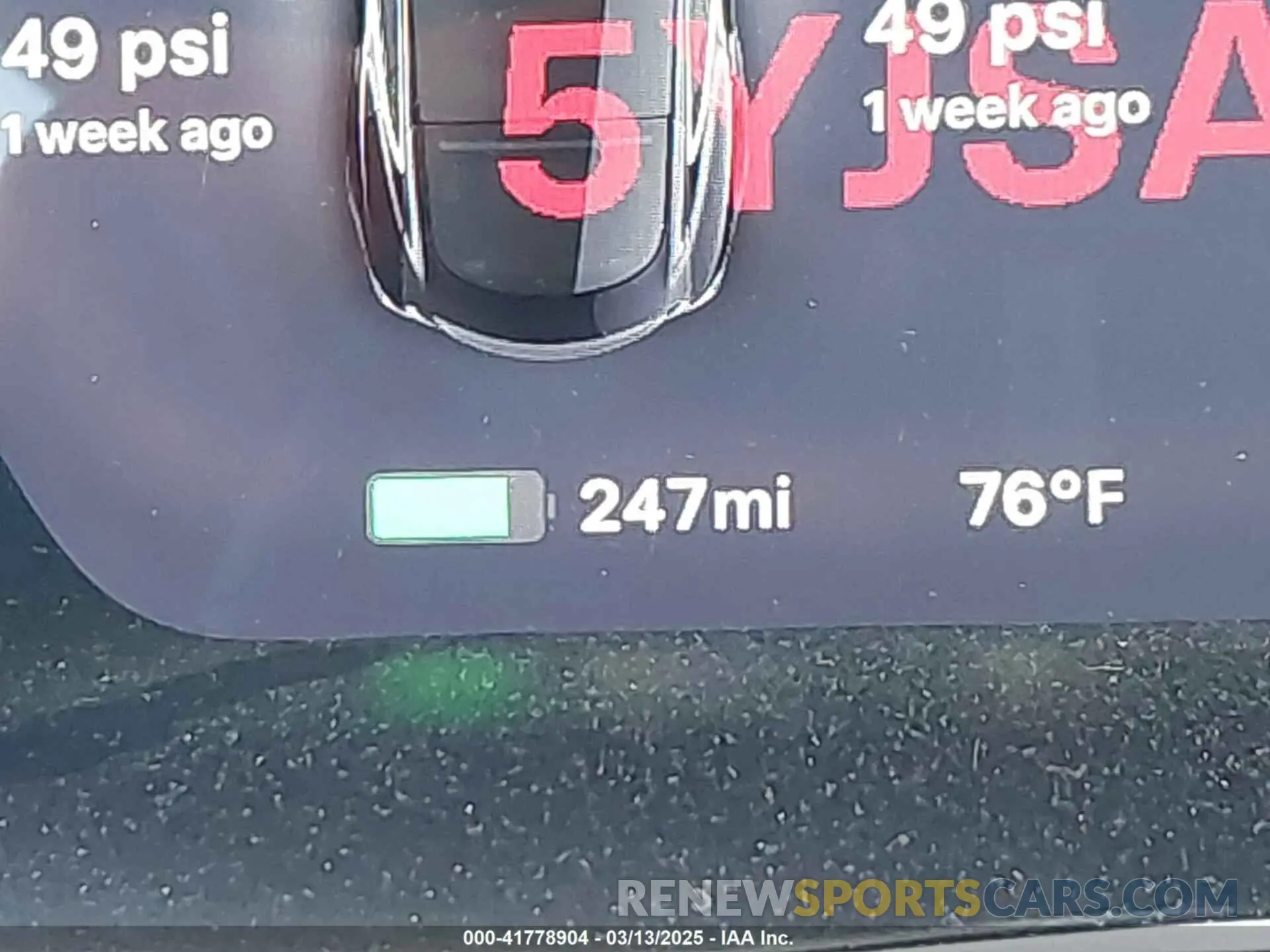 17 Photograph of a damaged car 5YJSA1E49KF338914 TESLA MODEL S 2019