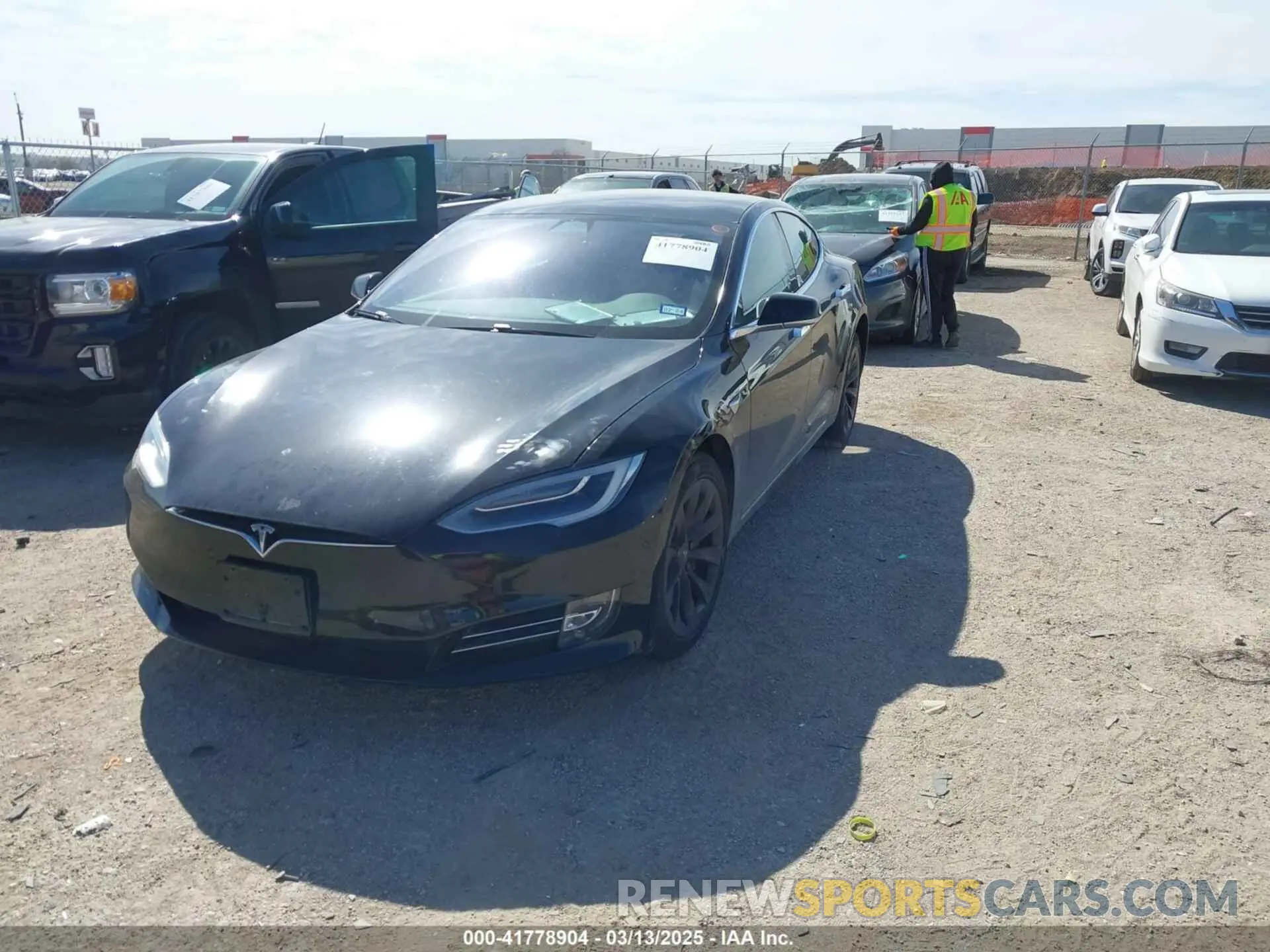 2 Photograph of a damaged car 5YJSA1E49KF338914 TESLA MODEL S 2019