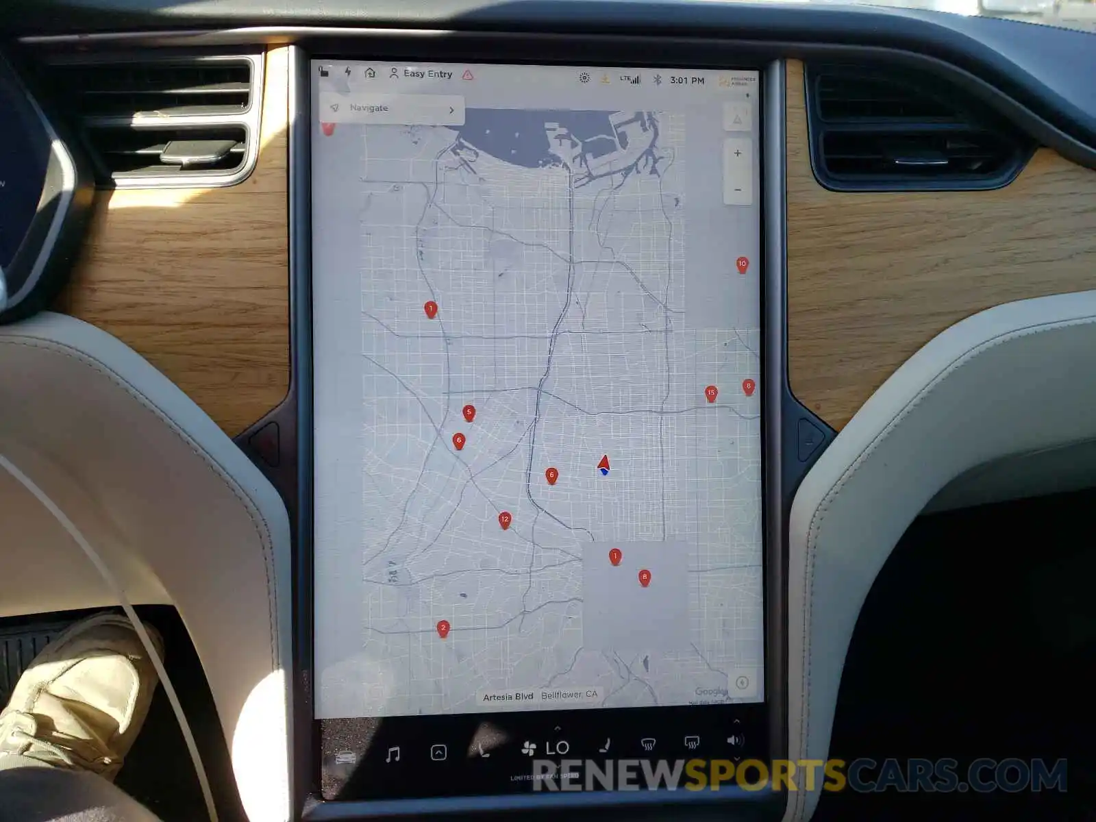 9 Photograph of a damaged car 5YJSA1E20LF361790 TESLA MODEL S 2020