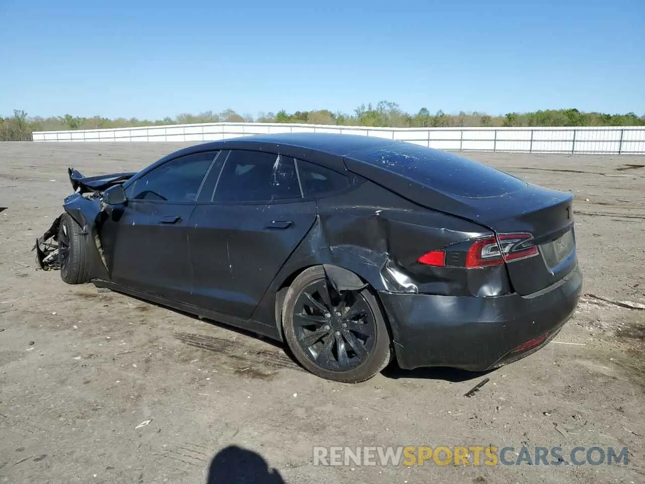 2 Photograph of a damaged car 5YJSA1E20LF390710 TESLA MODEL S 2020