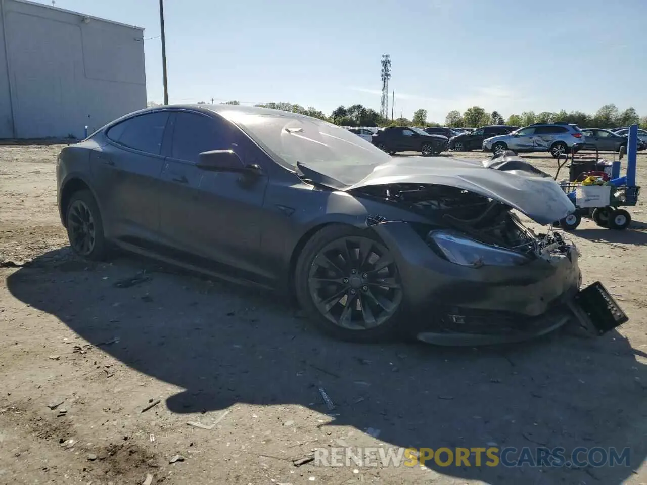 4 Photograph of a damaged car 5YJSA1E20LF390710 TESLA MODEL S 2020