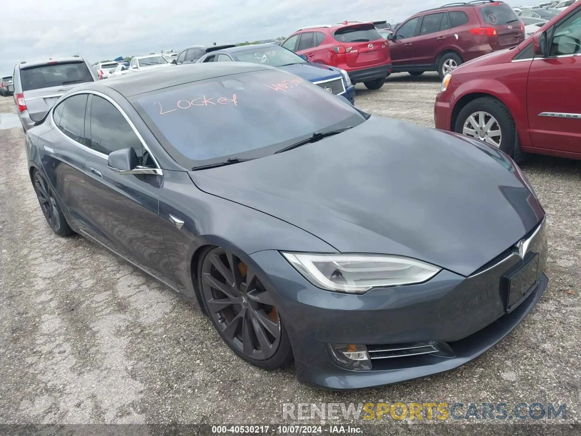 1 Photograph of a damaged car 5YJSA1E20LF411104 TESLA MODEL S 2020