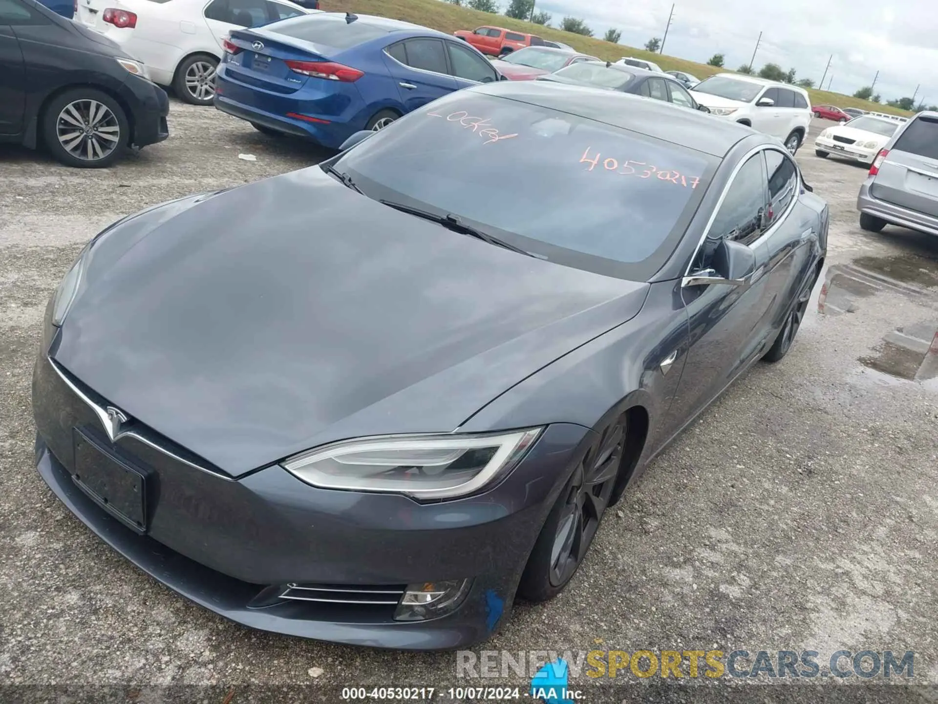2 Photograph of a damaged car 5YJSA1E20LF411104 TESLA MODEL S 2020