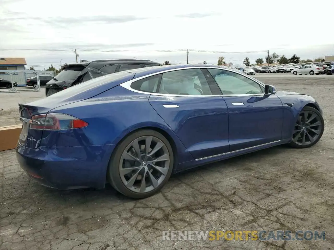 3 Photograph of a damaged car 5YJSA1E20LF415038 TESLA MODEL S 2020