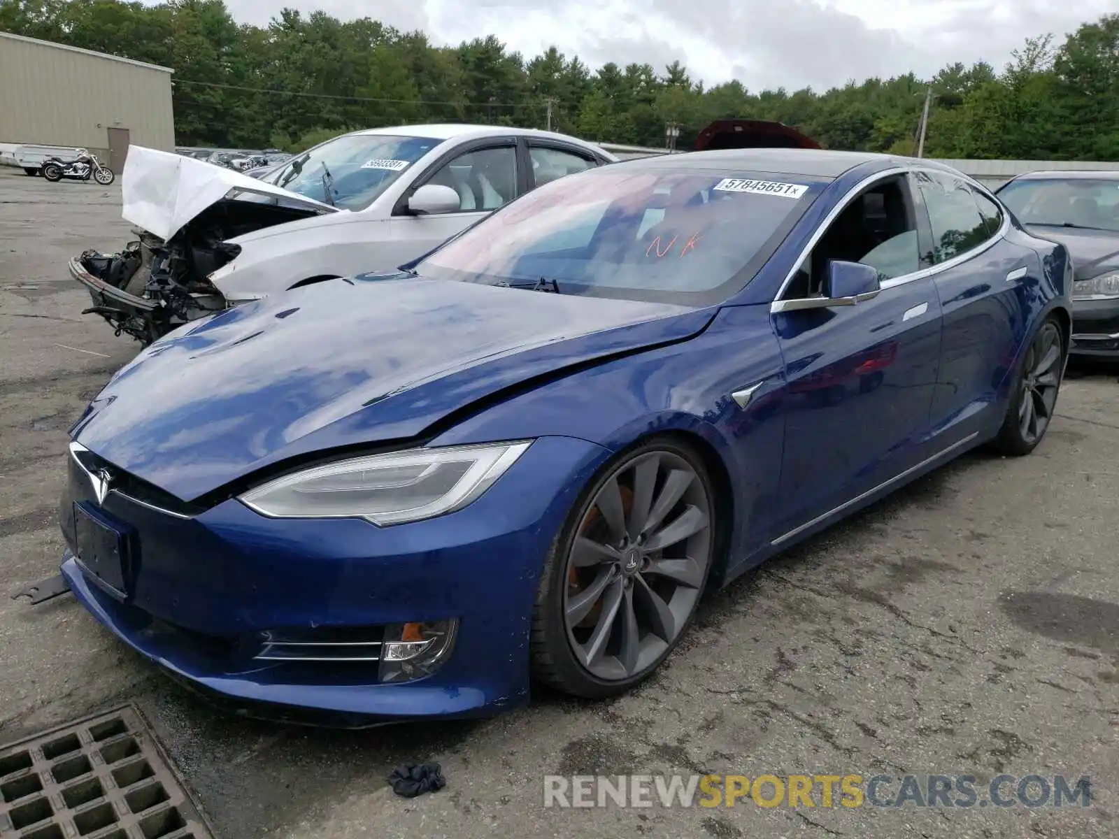 2 Photograph of a damaged car 5YJSA1E21LF363774 TESLA MODEL S 2020