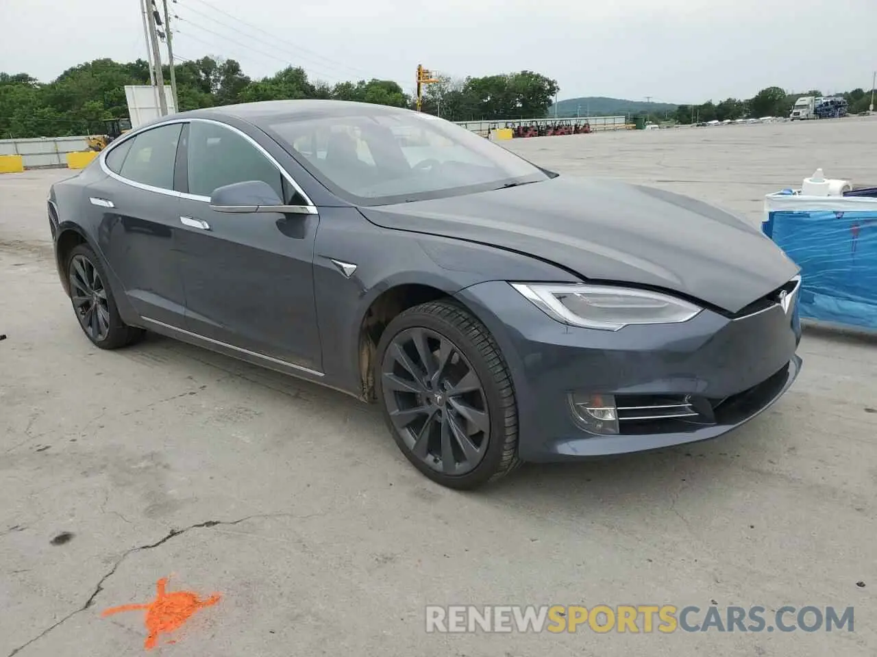4 Photograph of a damaged car 5YJSA1E22LF351472 TESLA MODEL S 2020