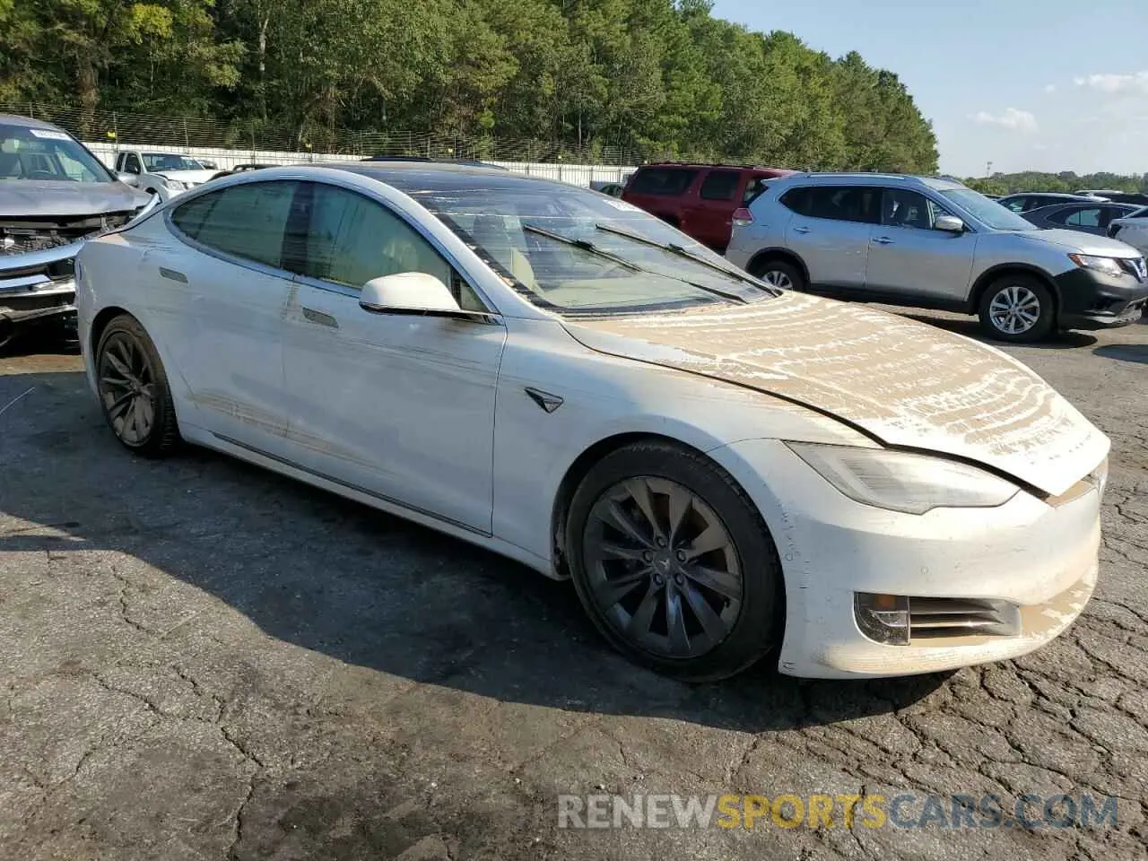 4 Photograph of a damaged car 5YJSA1E22LF360575 TESLA MODEL S 2020