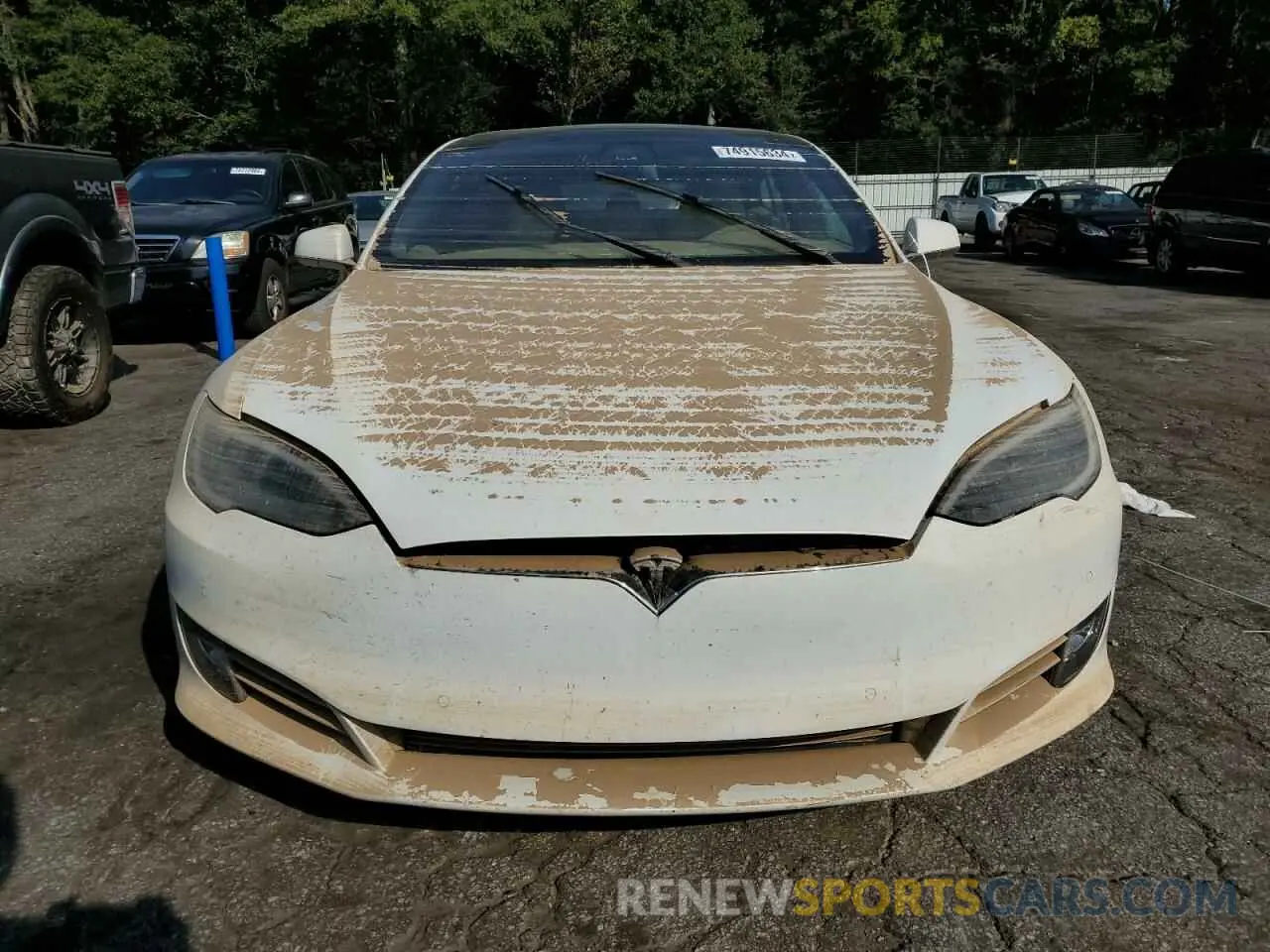 5 Photograph of a damaged car 5YJSA1E22LF360575 TESLA MODEL S 2020