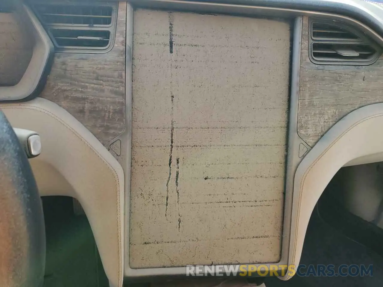 9 Photograph of a damaged car 5YJSA1E22LF360575 TESLA MODEL S 2020