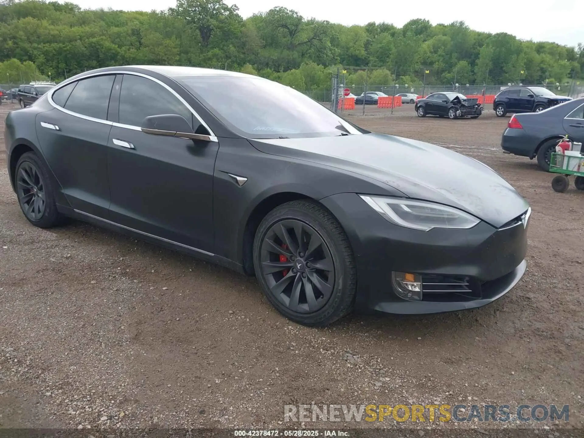 1 Photograph of a damaged car 5YJSA1E22LF367526 TESLA MODEL S 2020
