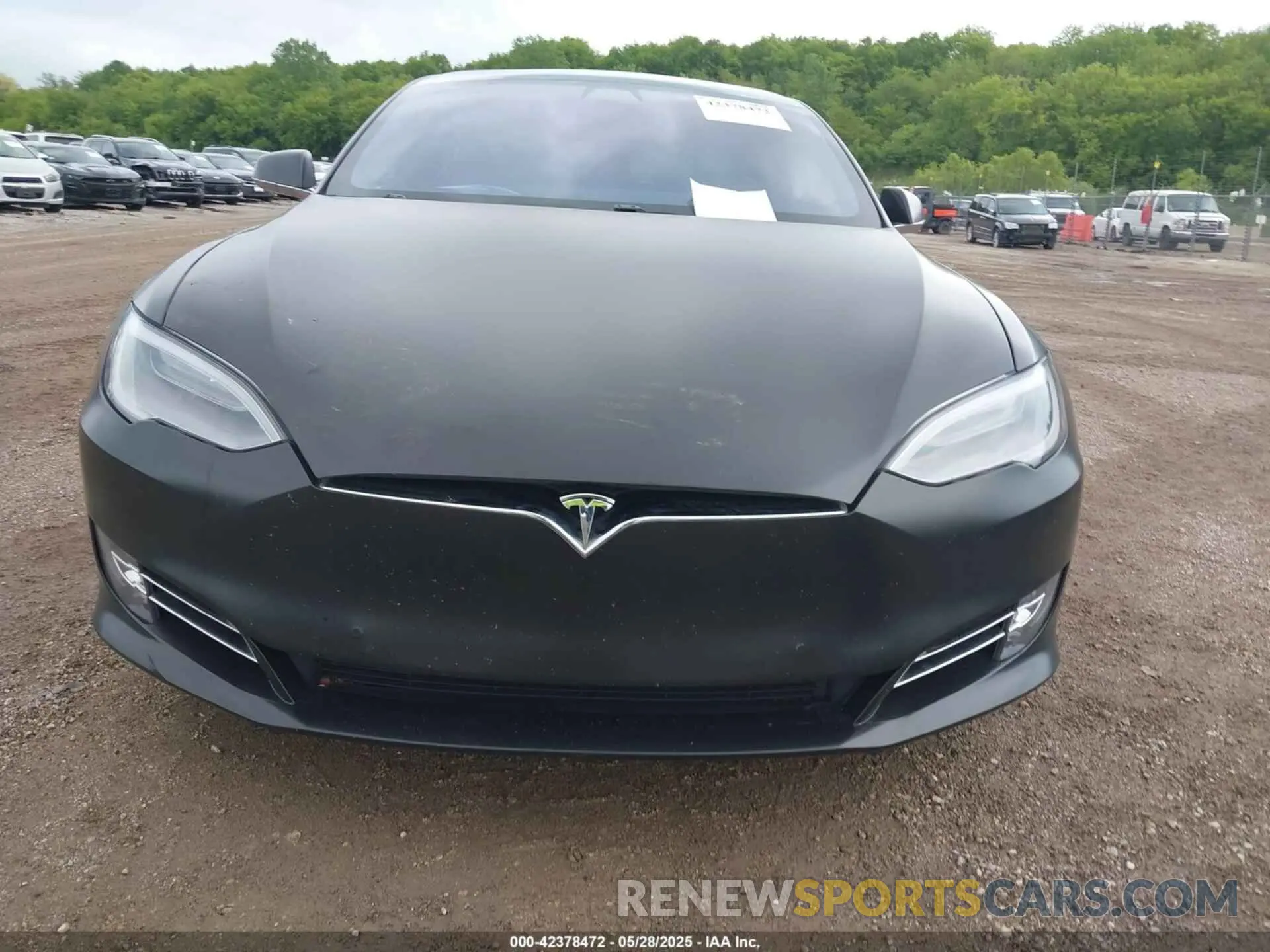 12 Photograph of a damaged car 5YJSA1E22LF367526 TESLA MODEL S 2020
