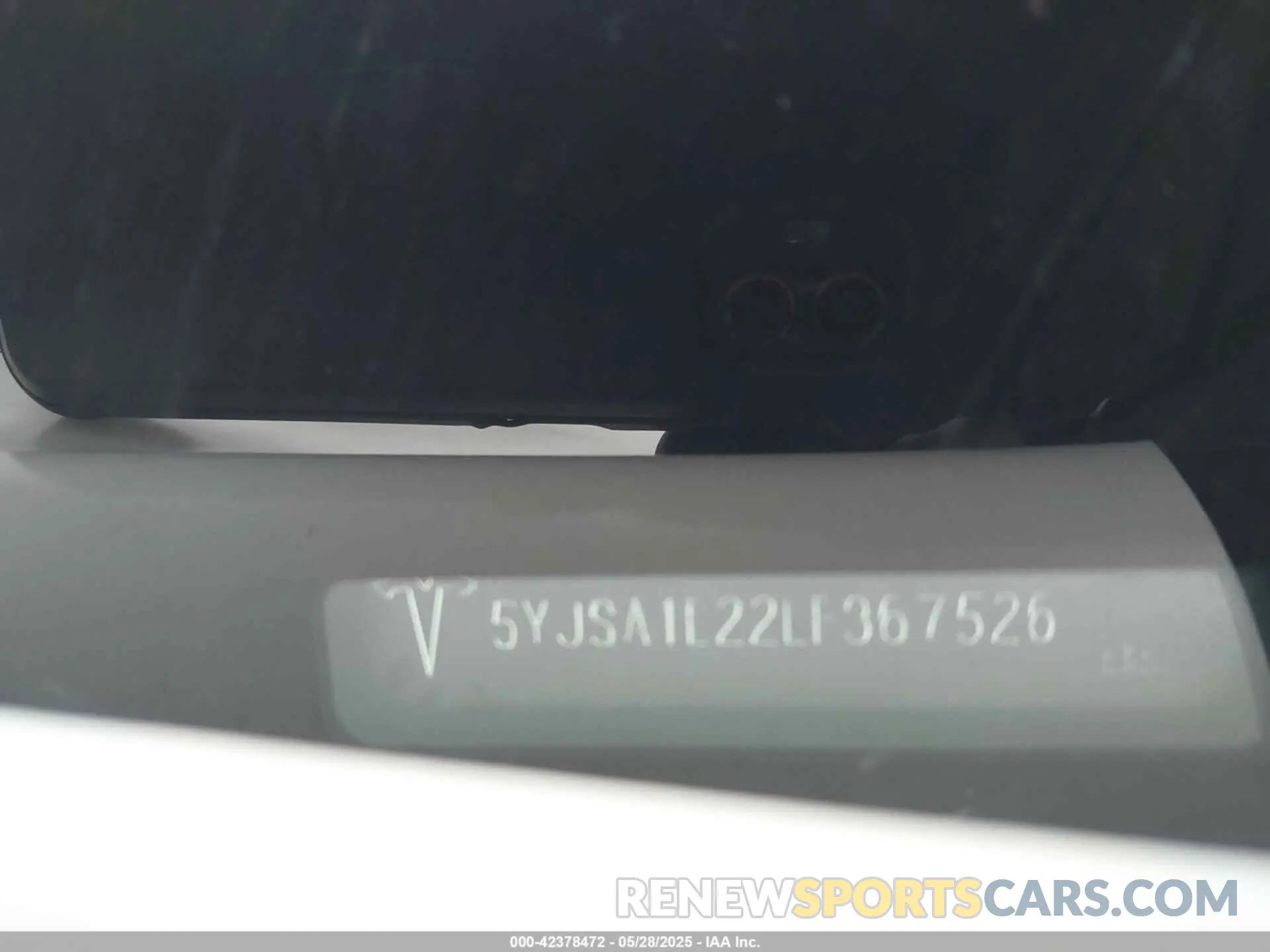 9 Photograph of a damaged car 5YJSA1E22LF367526 TESLA MODEL S 2020