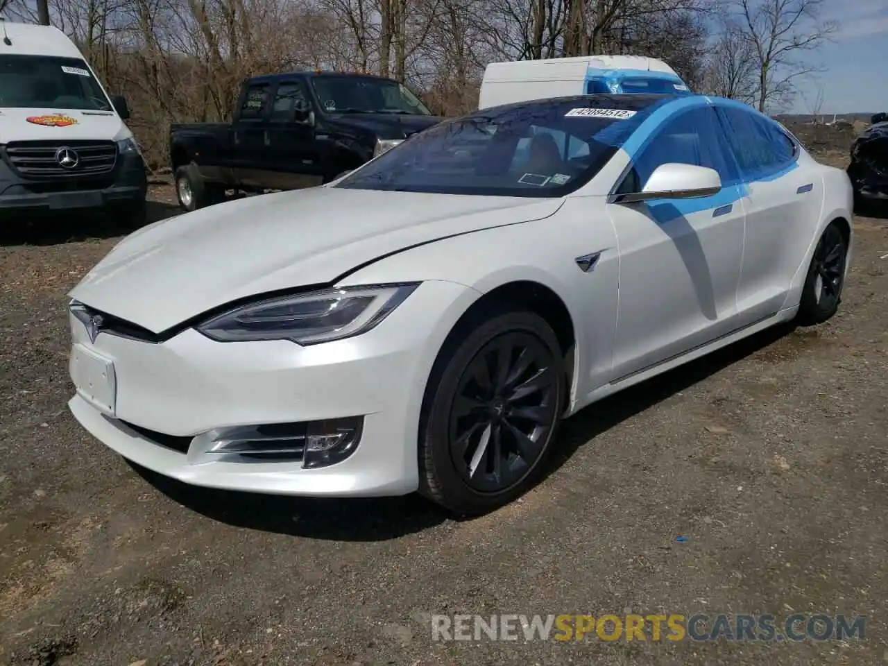 2 Photograph of a damaged car 5YJSA1E22LF369096 TESLA MODEL S 2020