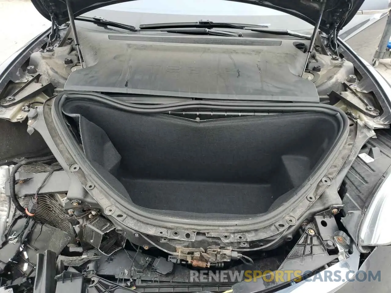 12 Photograph of a damaged car 5YJSA1E22LF369714 TESLA MODEL S 2020