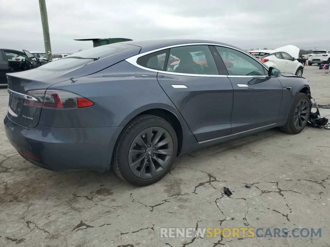 3 Photograph of a damaged car 5YJSA1E22LF369714 TESLA MODEL S 2020