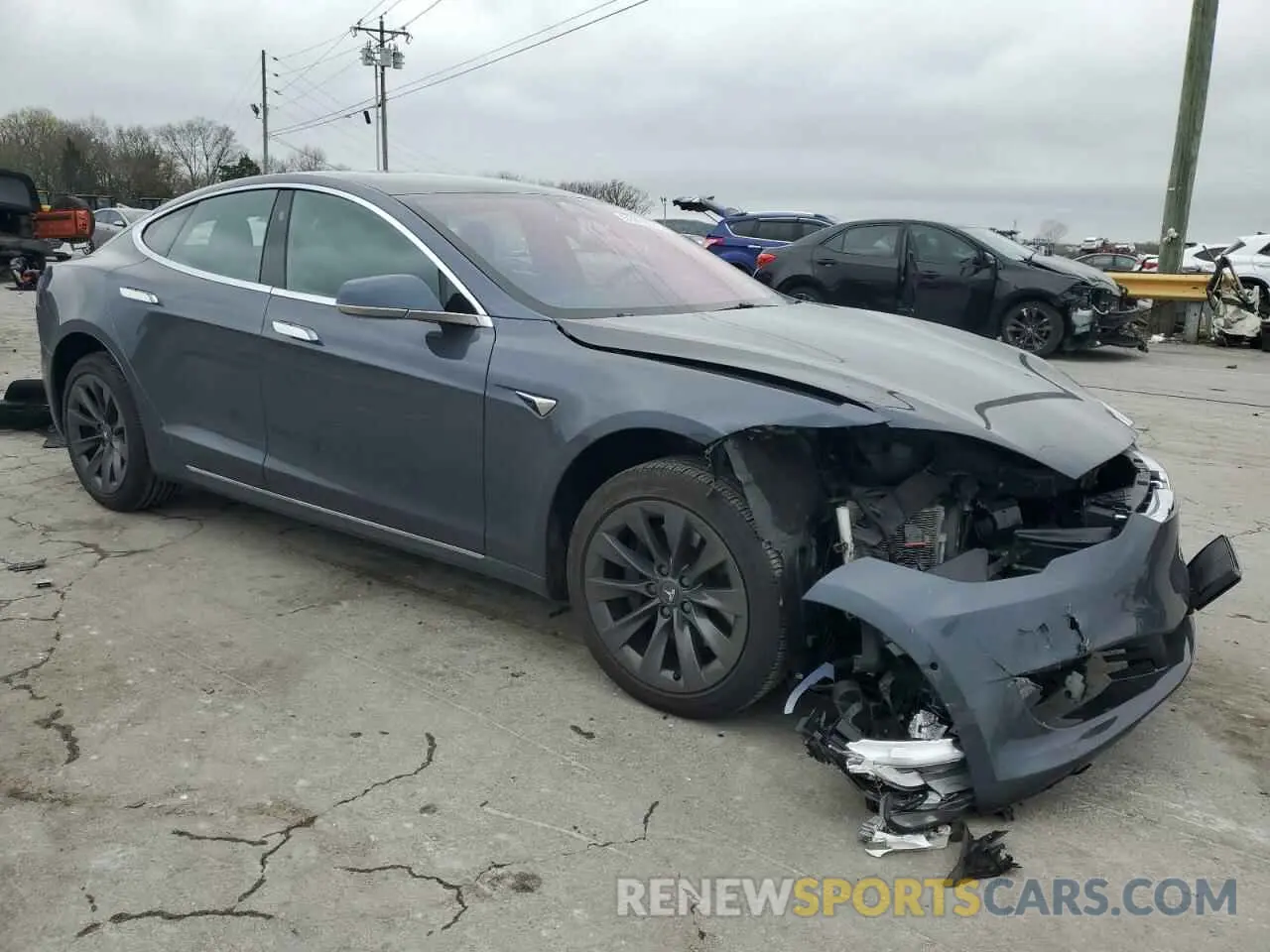 4 Photograph of a damaged car 5YJSA1E22LF369714 TESLA MODEL S 2020
